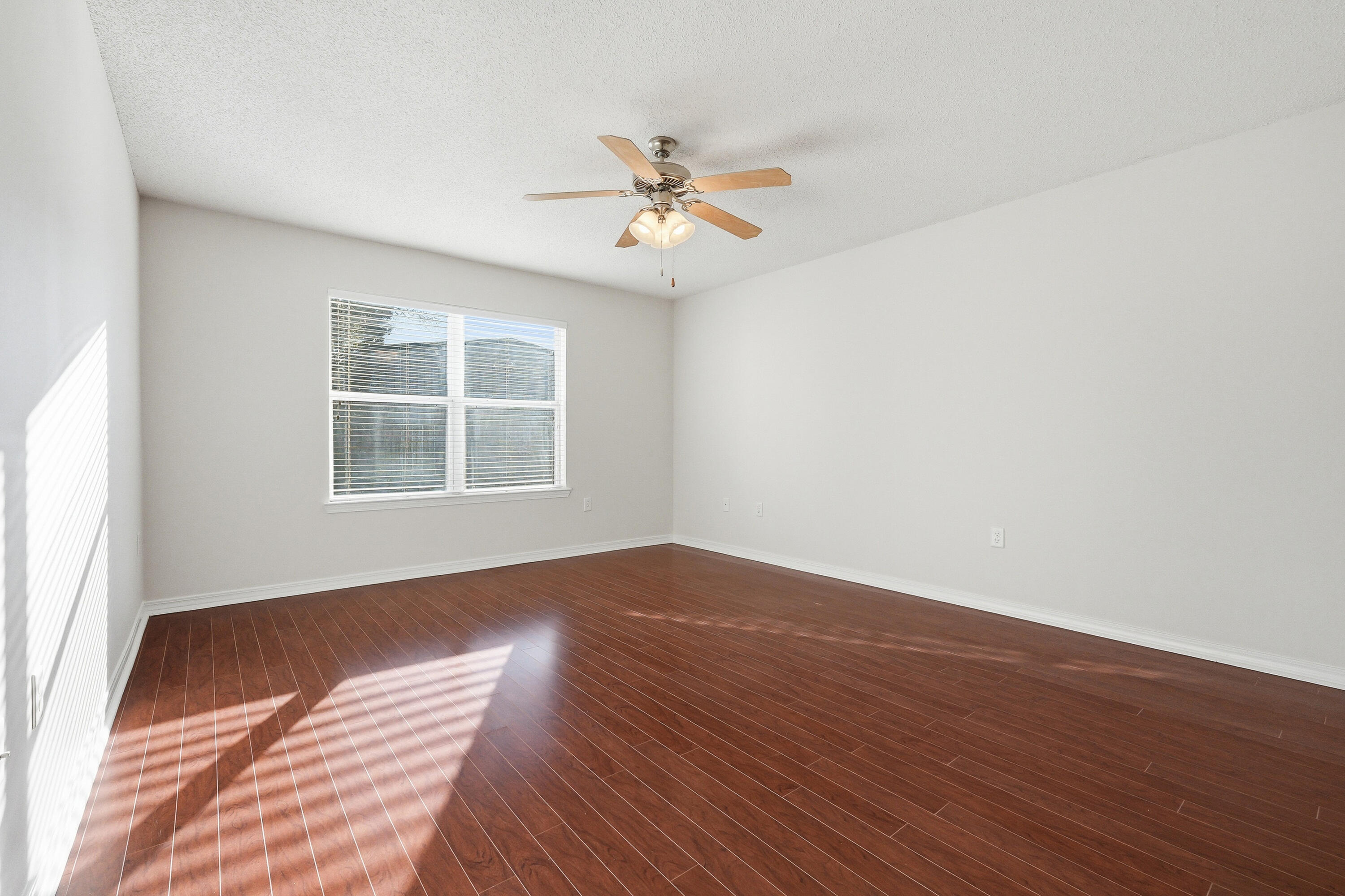 SHADOW OAK S/D - Residential Lease