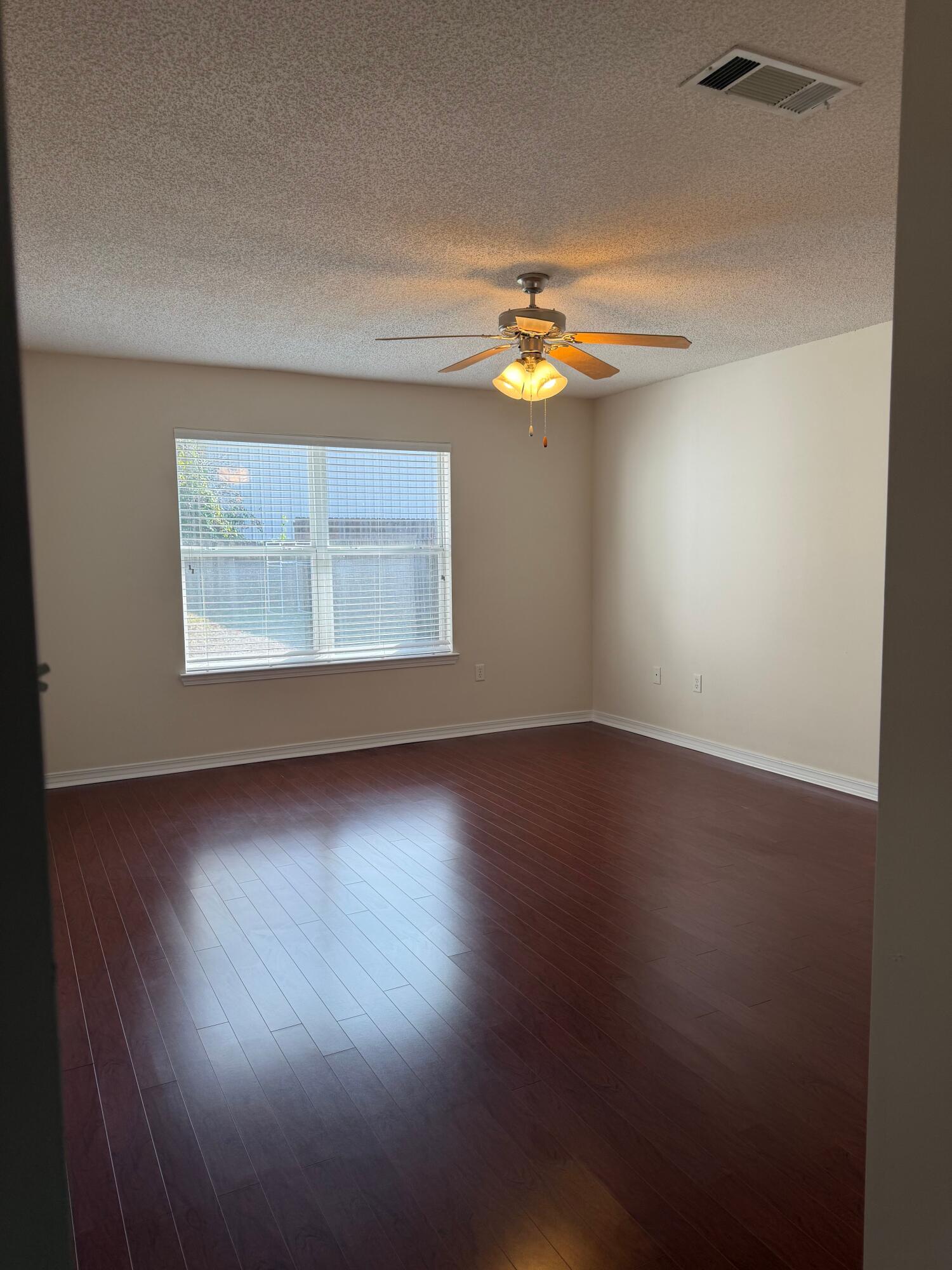 SHADOW OAK S/D - Residential Lease