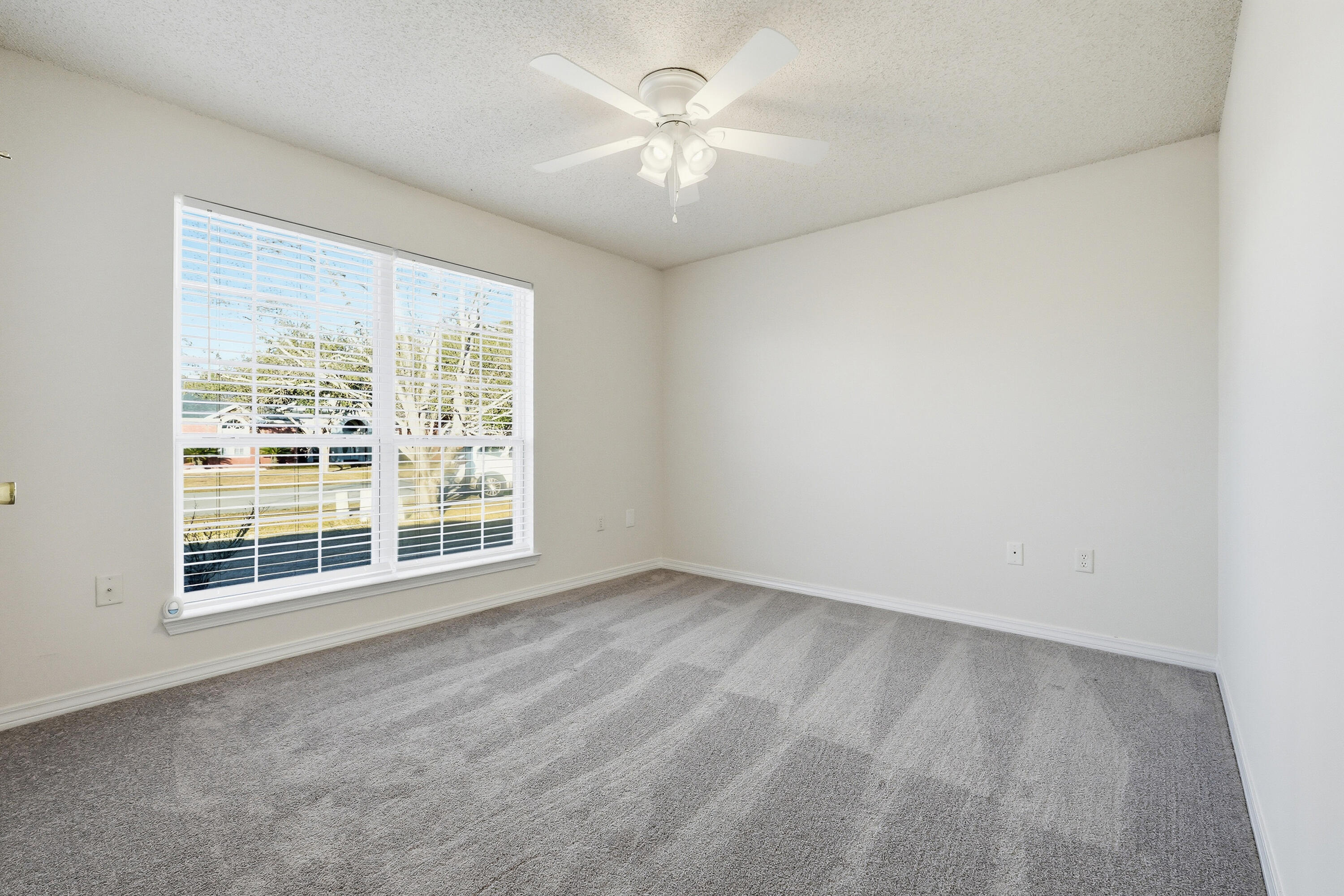 SHADOW OAK S/D - Residential Lease