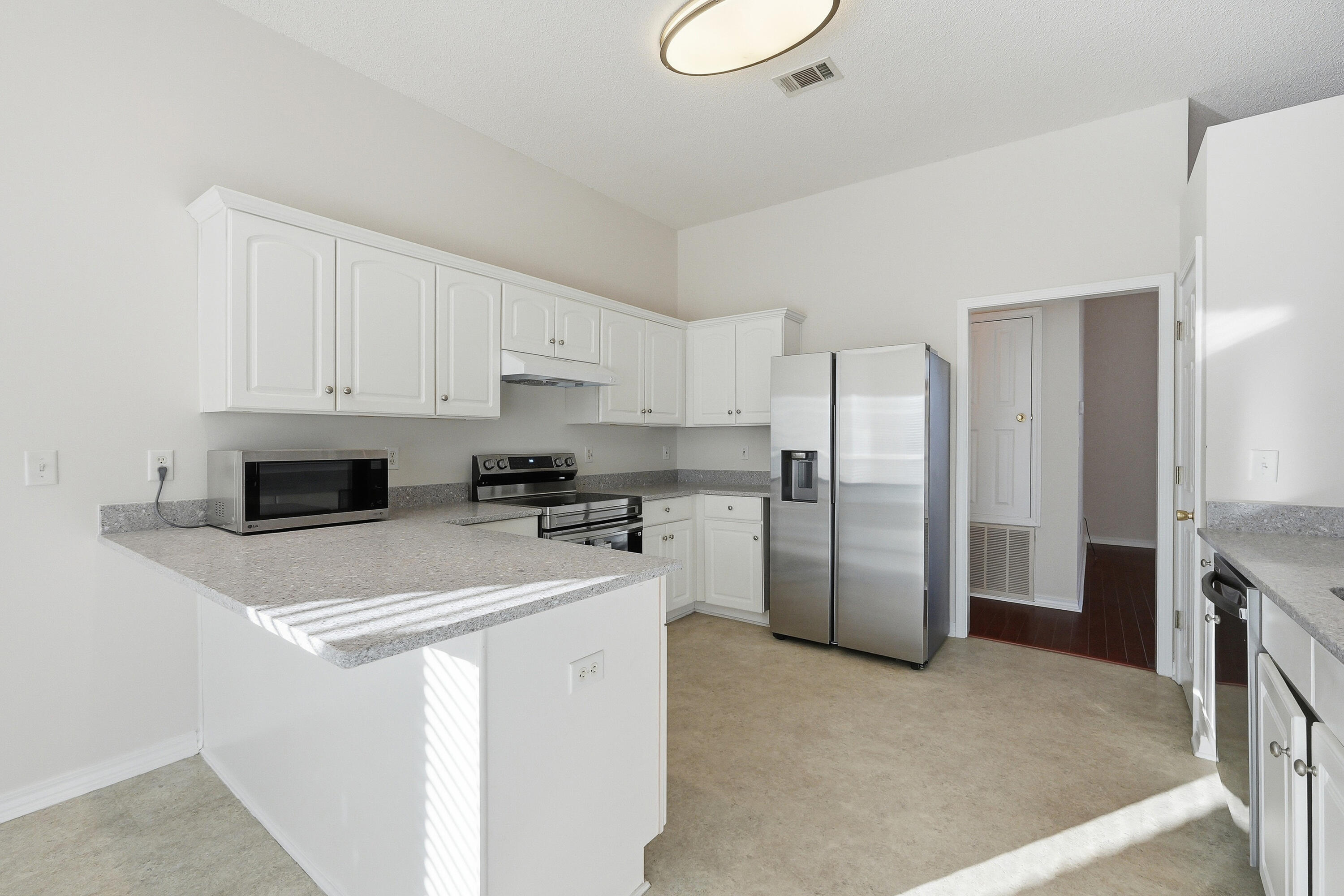 SHADOW OAK S/D - Residential Lease