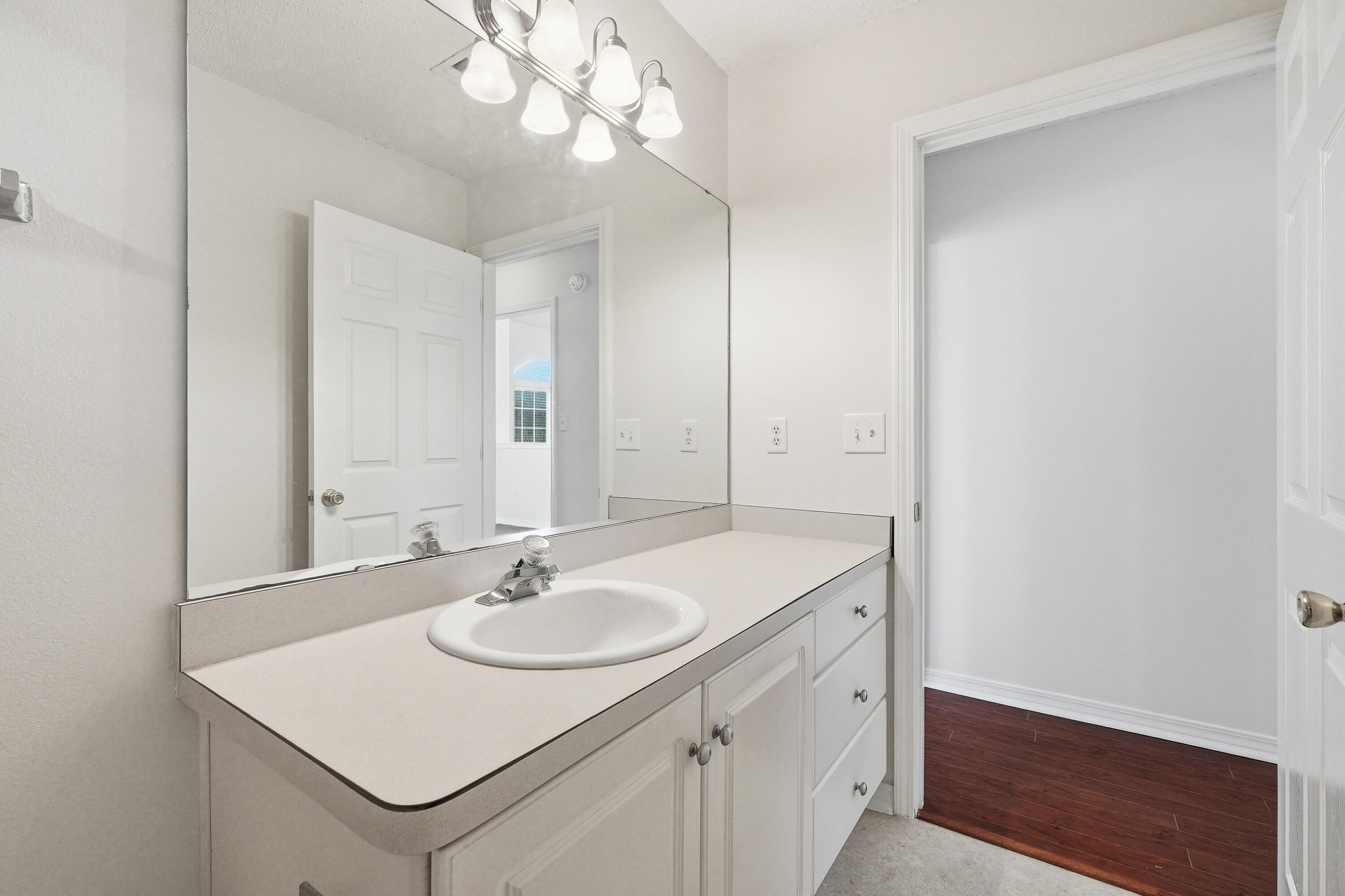 SHADOW OAK S/D - Residential Lease