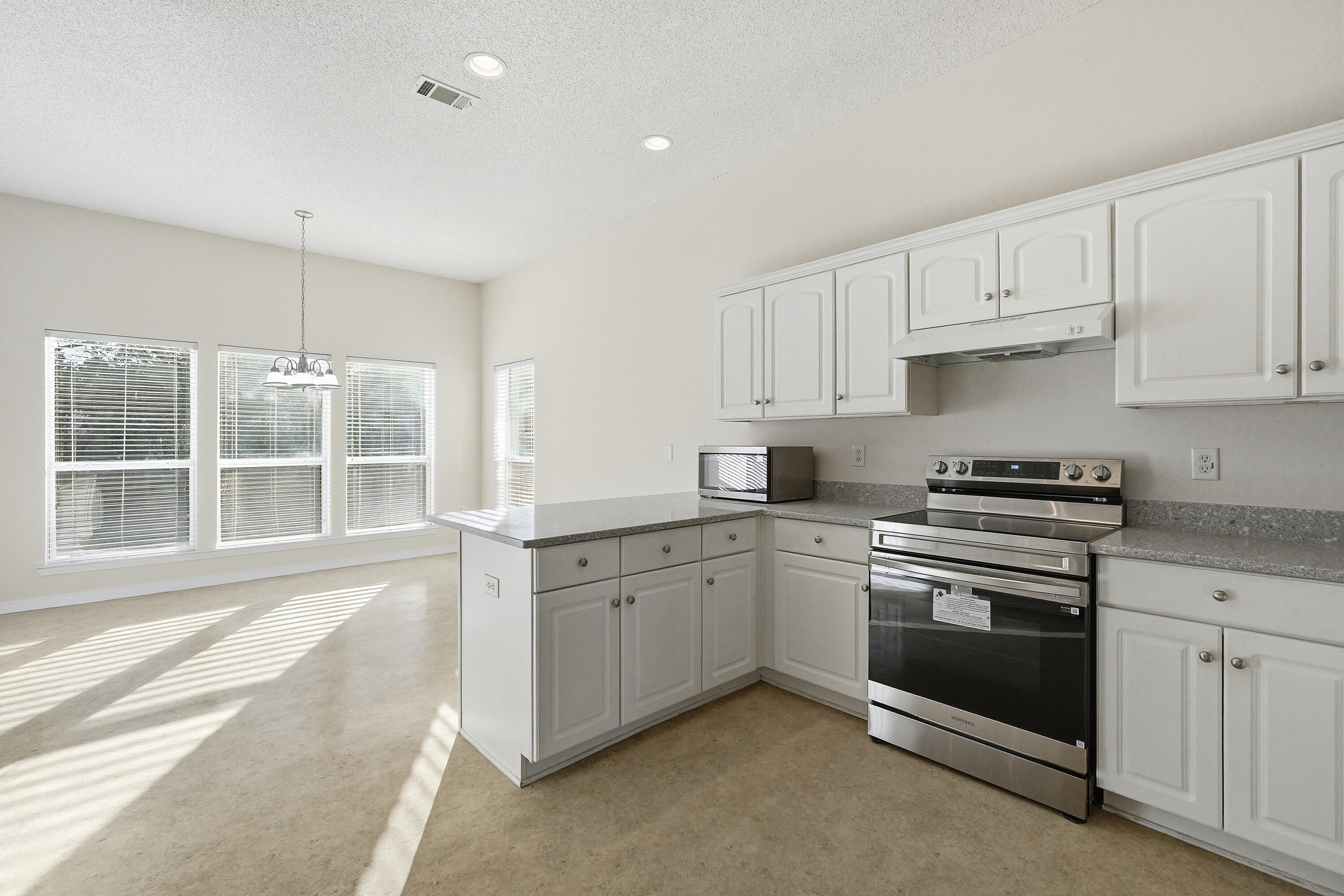 SHADOW OAK S/D - Residential Lease