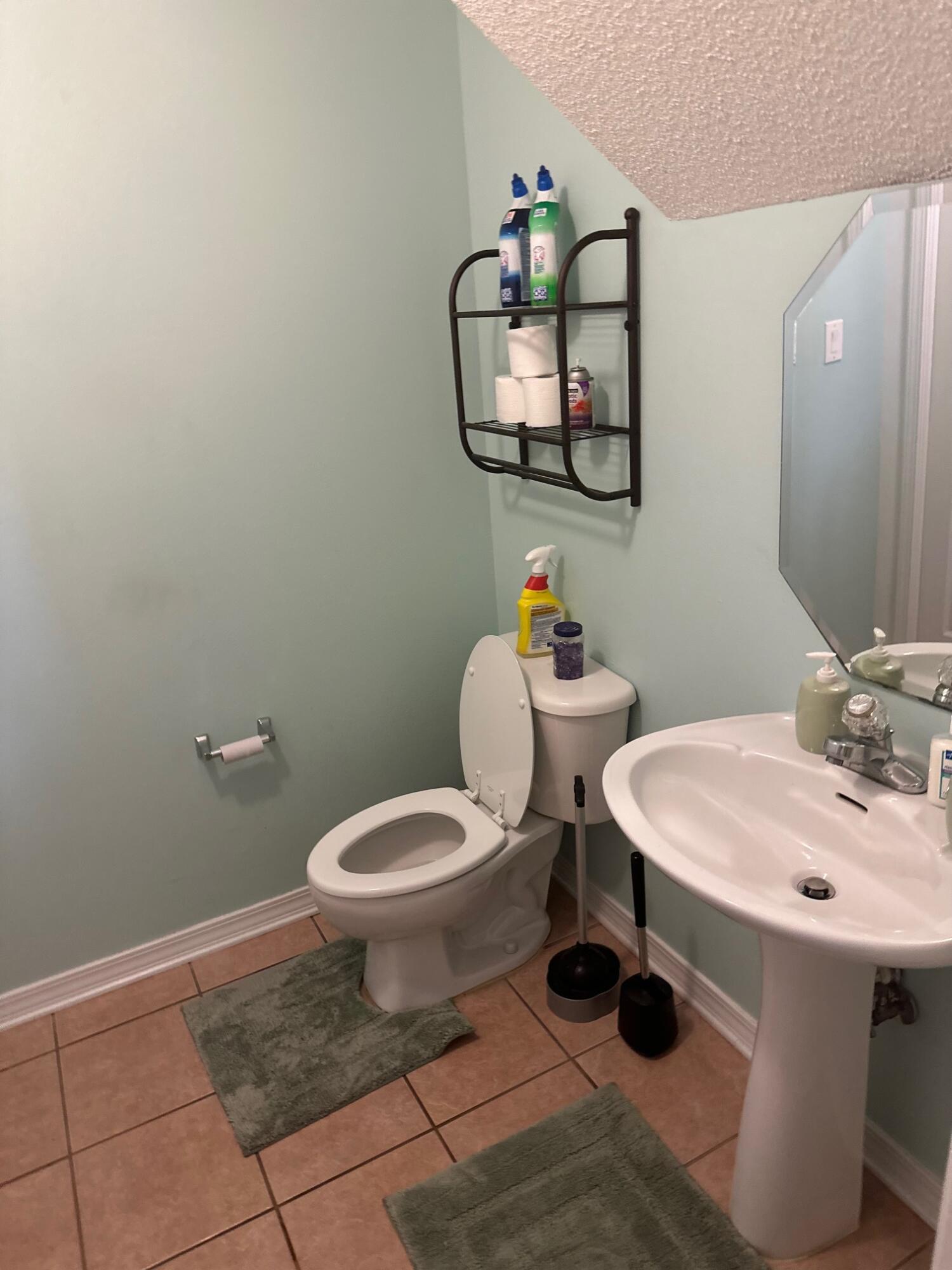 NORTH RIDGE GARDENS - Residential