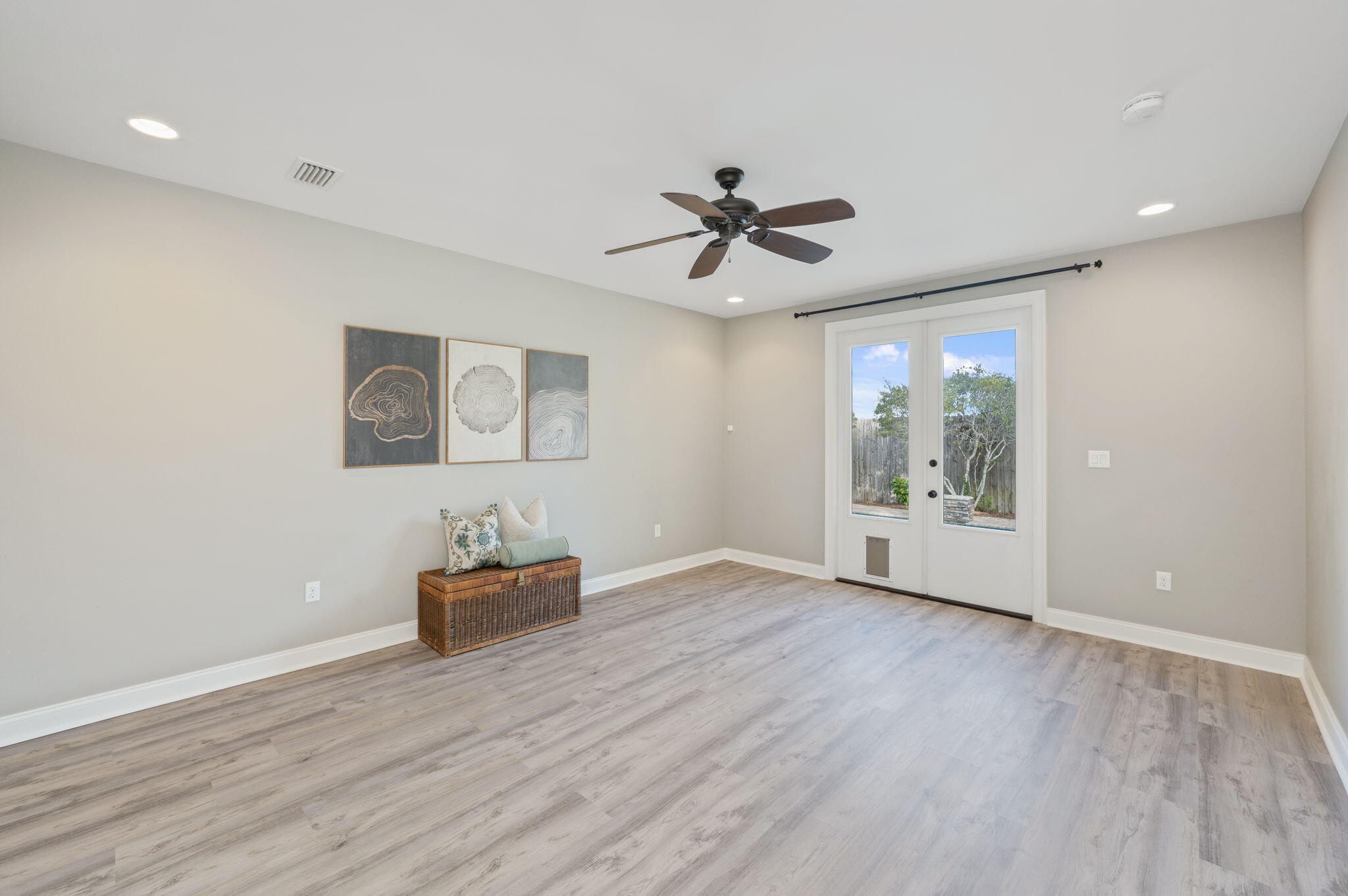 MAGNOLIA WOODS - Residential