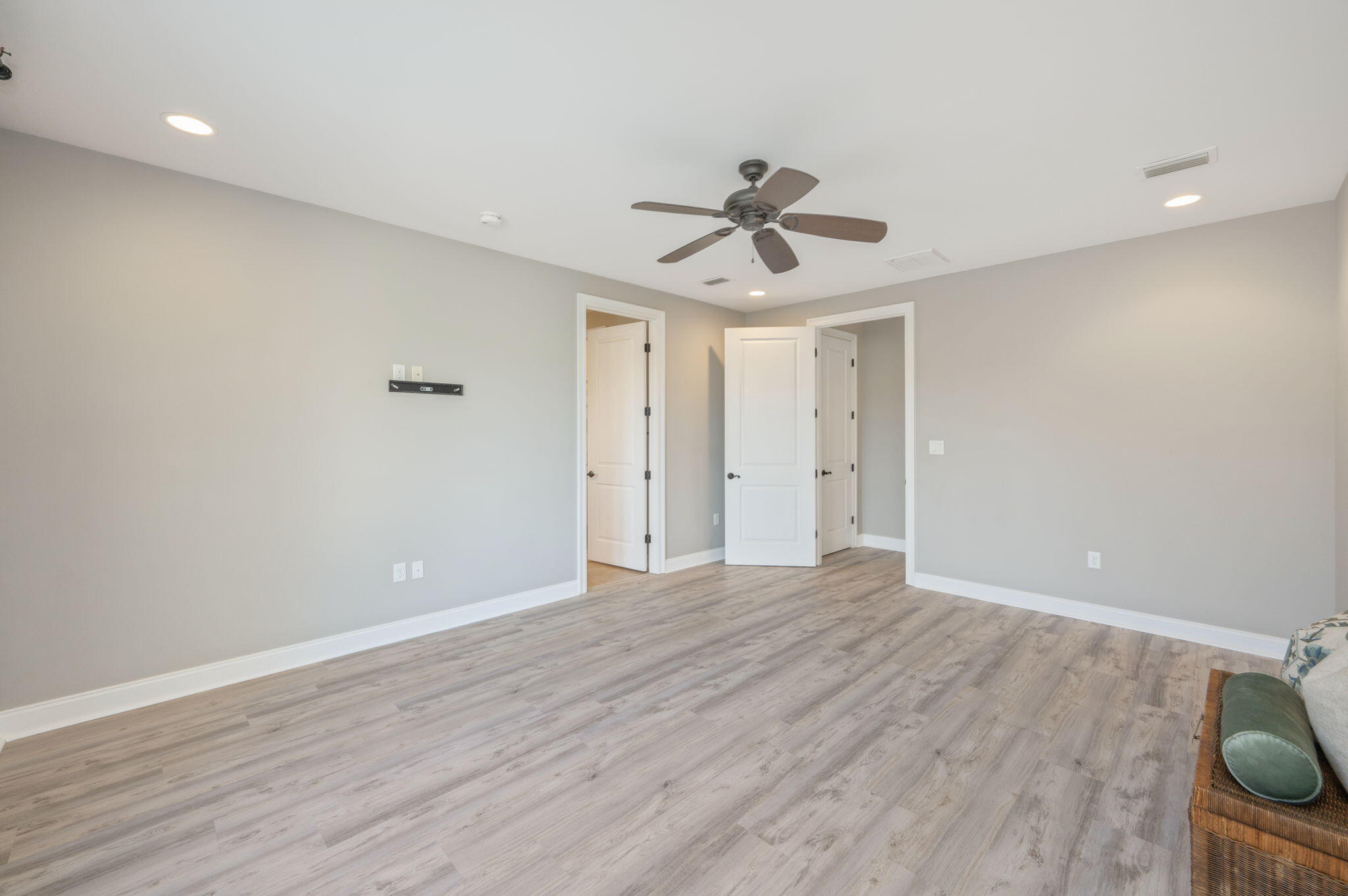 MAGNOLIA WOODS - Residential