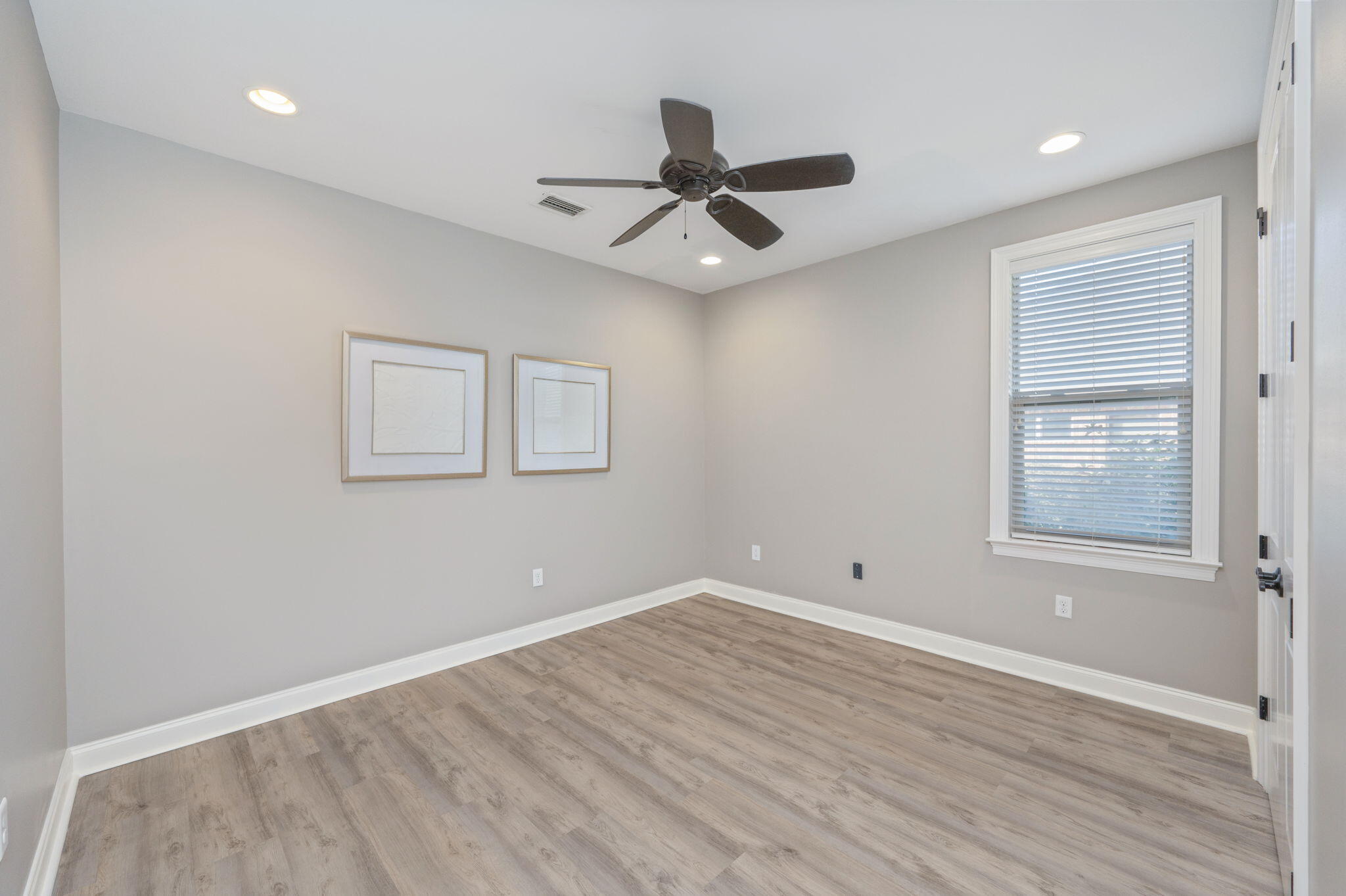 MAGNOLIA WOODS - Residential