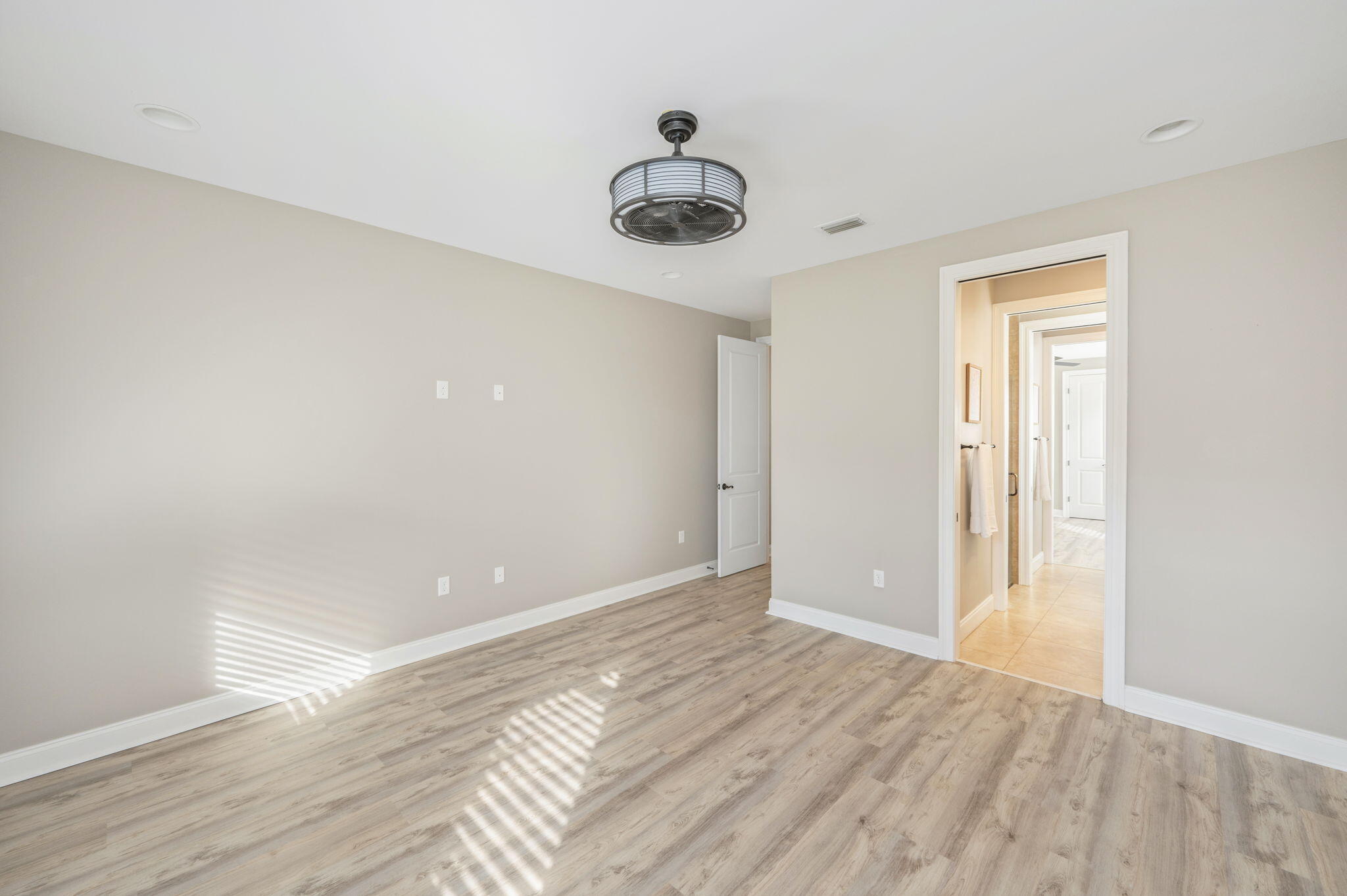 MAGNOLIA WOODS - Residential