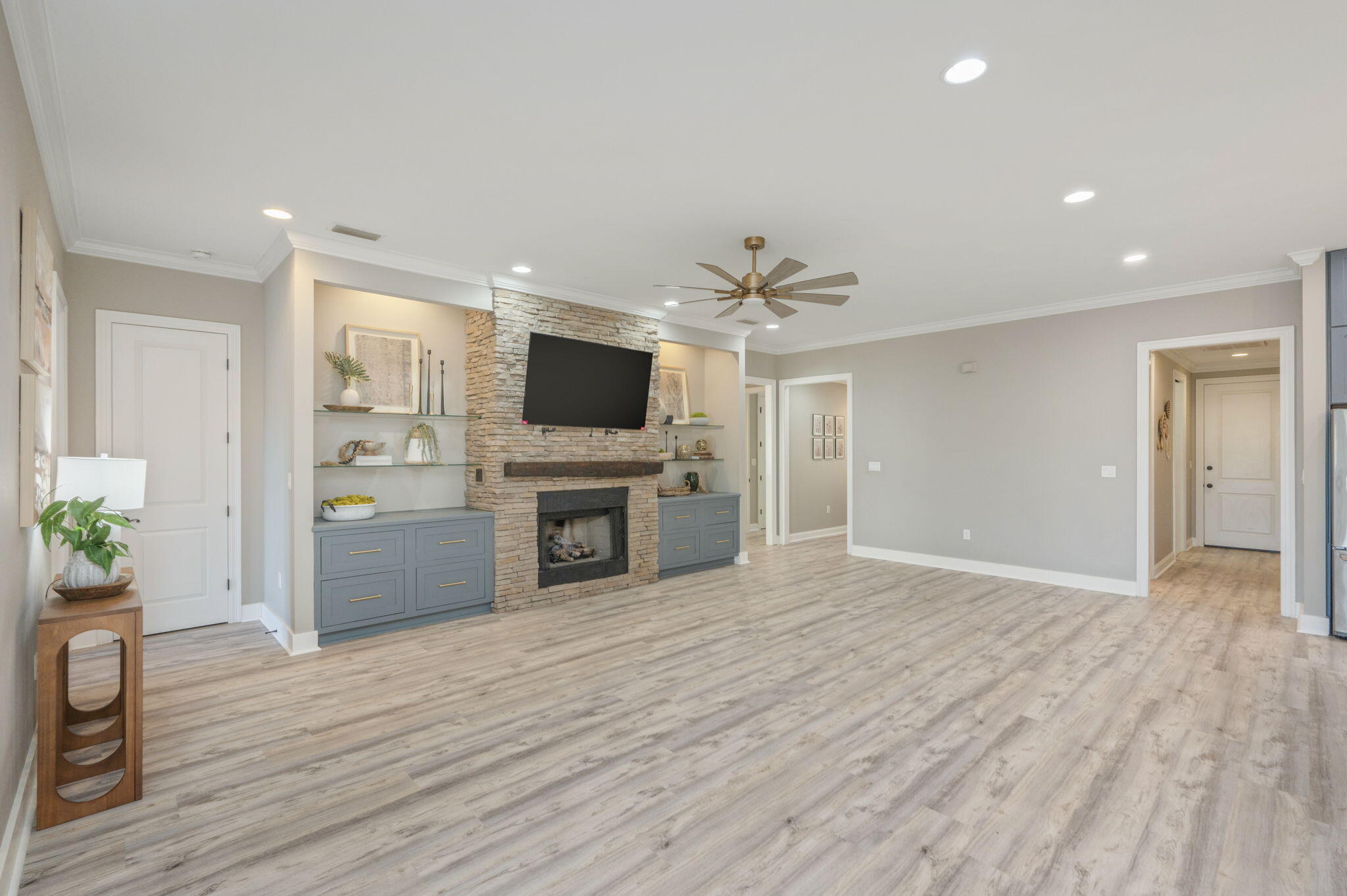 MAGNOLIA WOODS - Residential