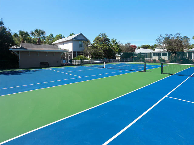 CASSINE VILLAGE - Residential