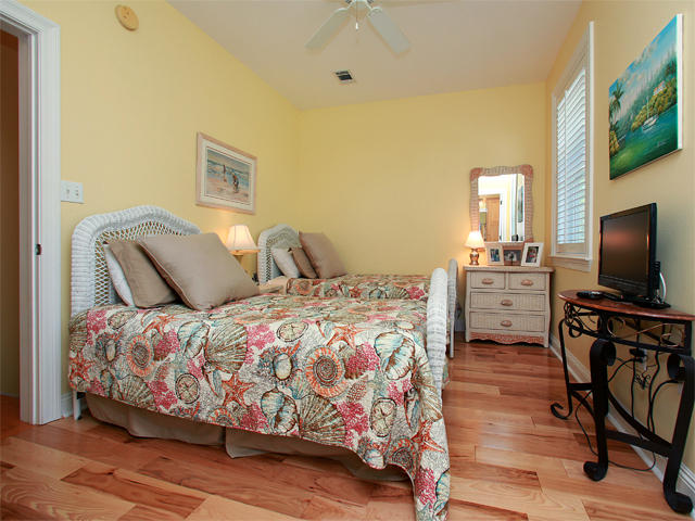 CASSINE VILLAGE - Residential