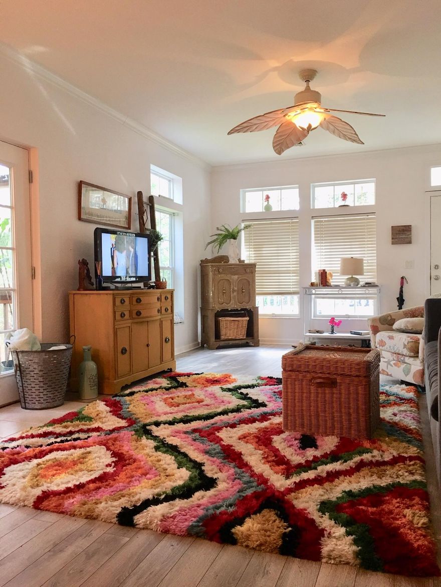 NICE QUIET INTERIOR LOT LOCATION CLOSE TO CESSNA WATER FRONT PARK WITH BOAT LAUNCH AND FISHING AREAS.YOU WILL ALSO BE MINUTES AWAY FROM EVERYTHING YOU NEEDINCLUDING THE BEAUTIFUL WHITE BEACHES OFSOUTH WALTON,ALL APPLIANCES INCLUDED IN SALE.MOTIVATED SELLER.