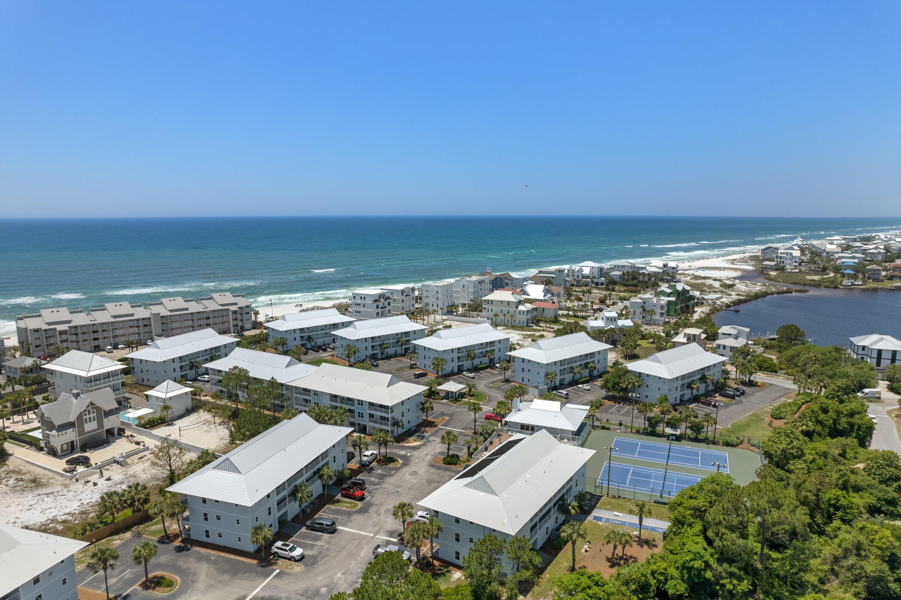 BEACHSIDE VILLAS CONDO - Residential