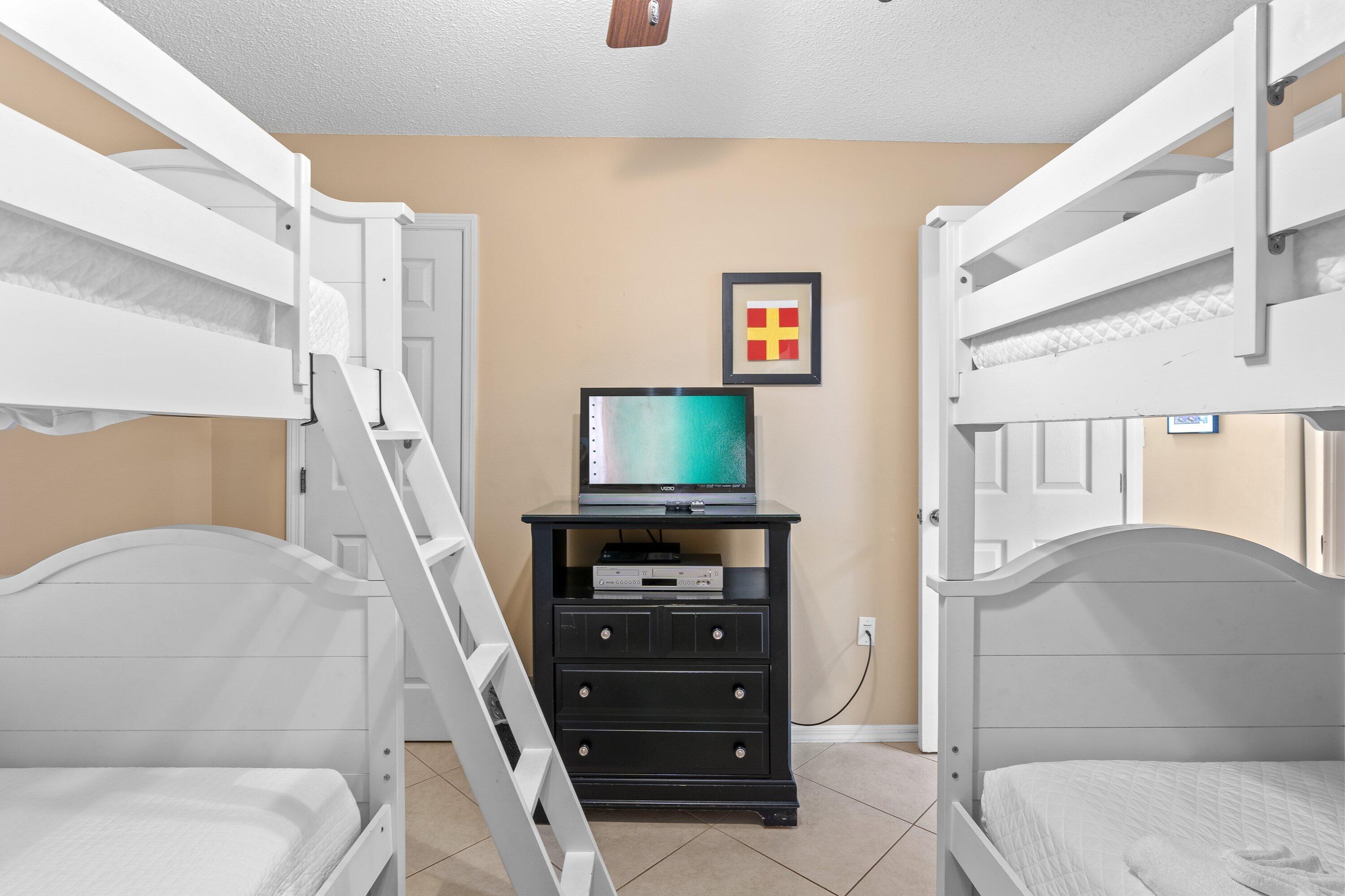 BEACHSIDE VILLAS CONDO - Residential