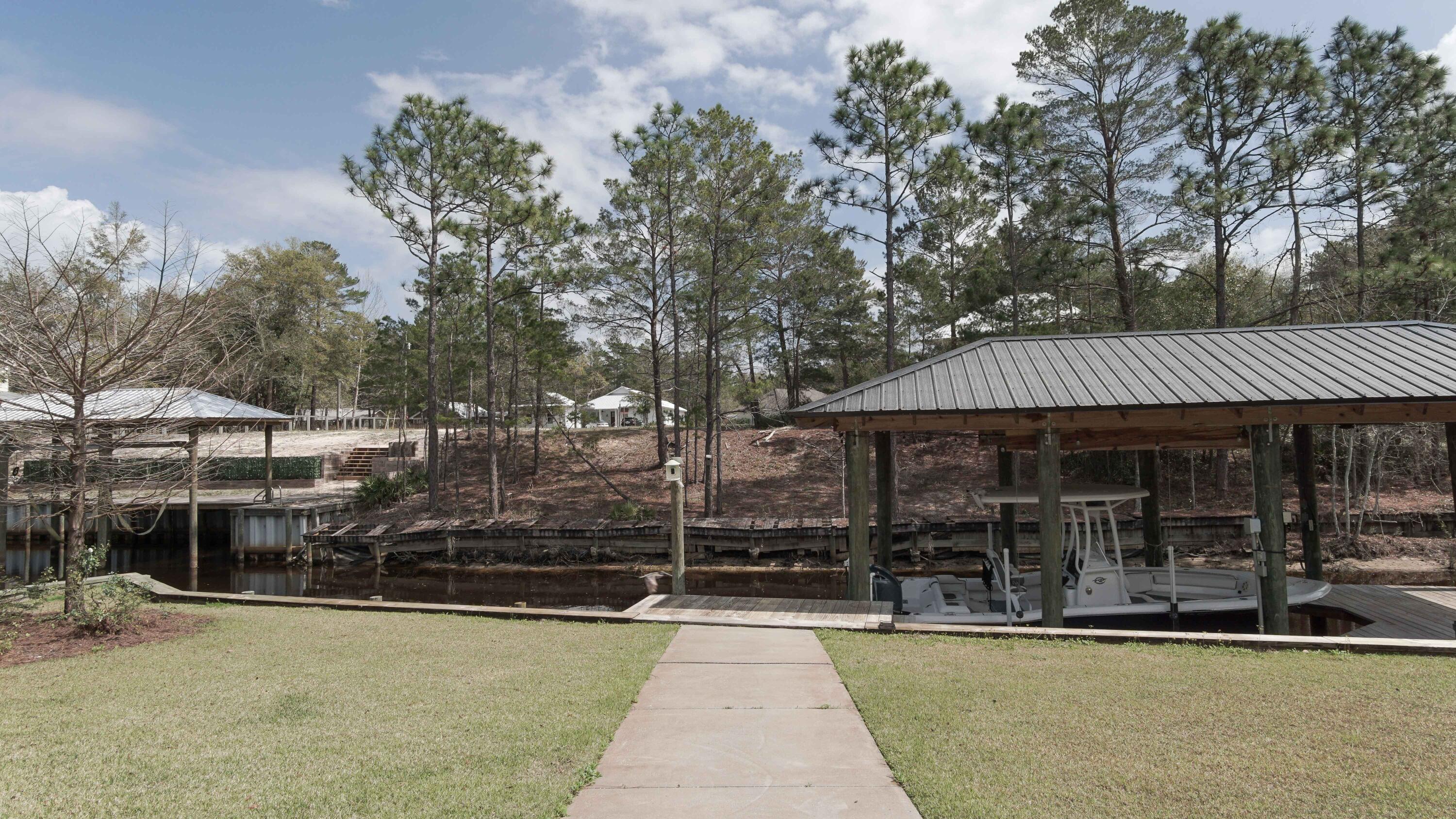 LOT 61 BLK 9 DAUGHETTES 1ST ADDITION TO CHOCTAWATCHEE BEACH - Residential