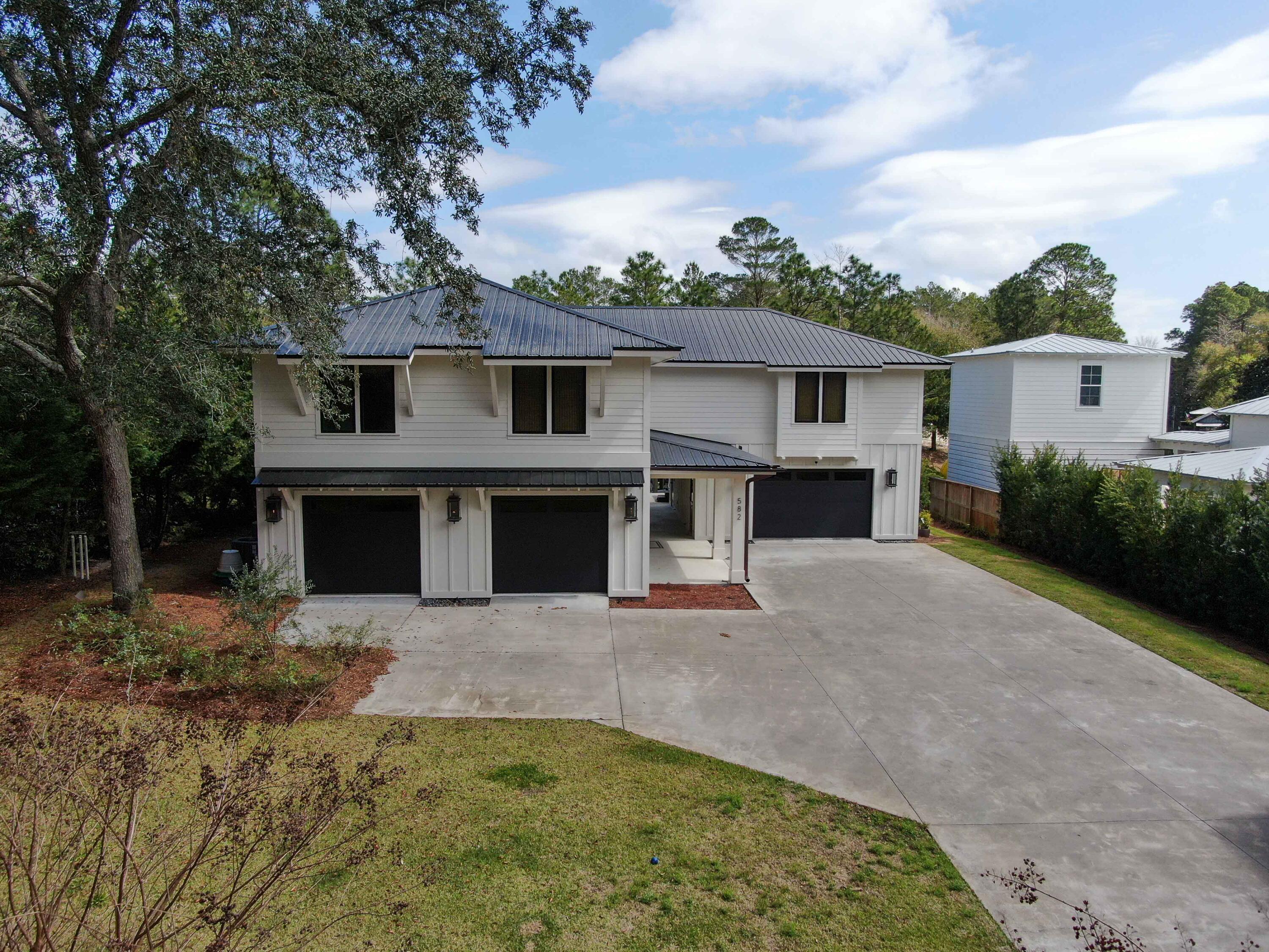 LOT 61 BLK 9 DAUGHETTES 1ST ADDITION TO CHOCTAWATCHEE BEACH - Residential