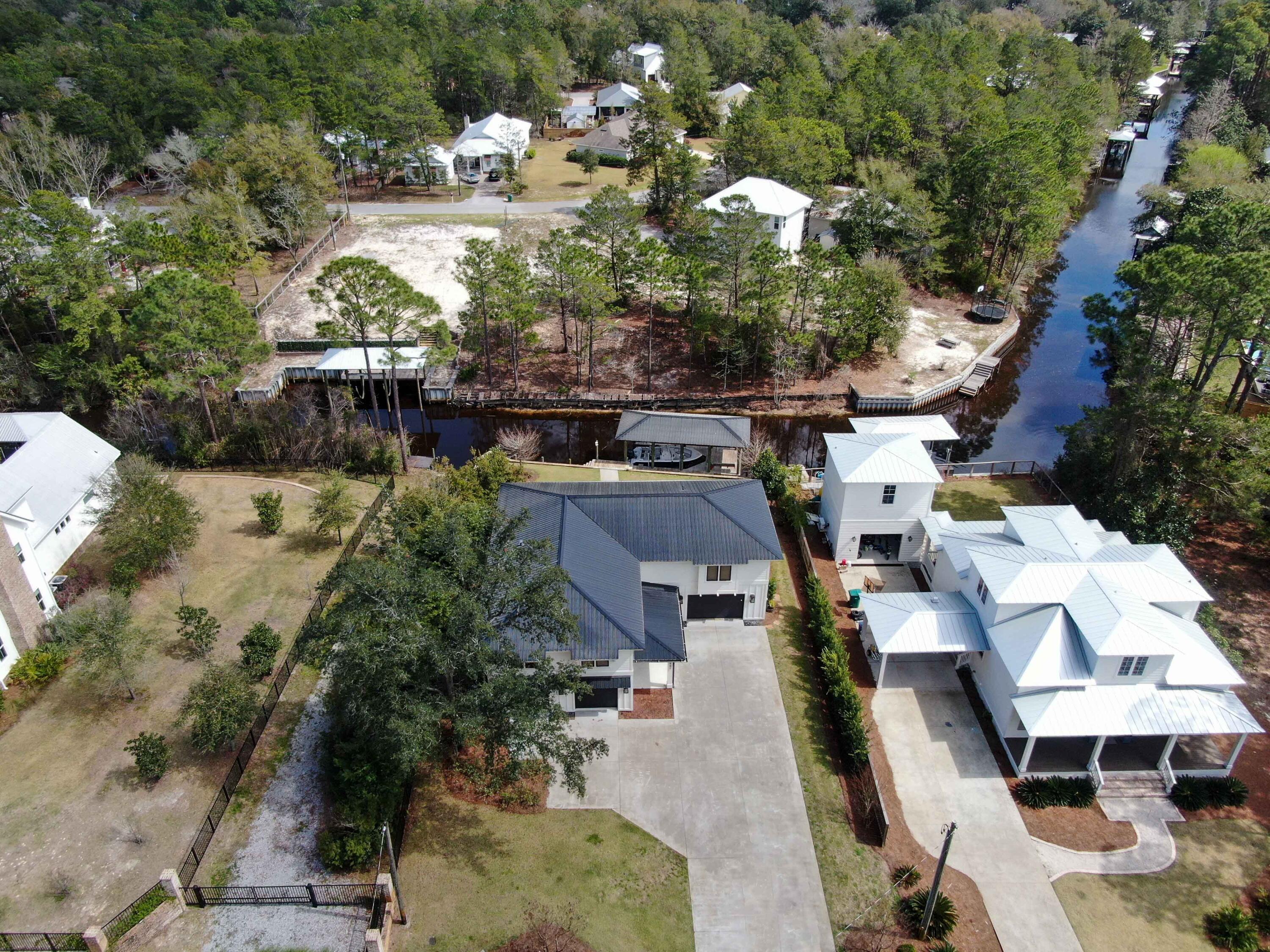 LOT 61 BLK 9 DAUGHETTES 1ST ADDITION TO CHOCTAWATCHEE BEACH - Residential