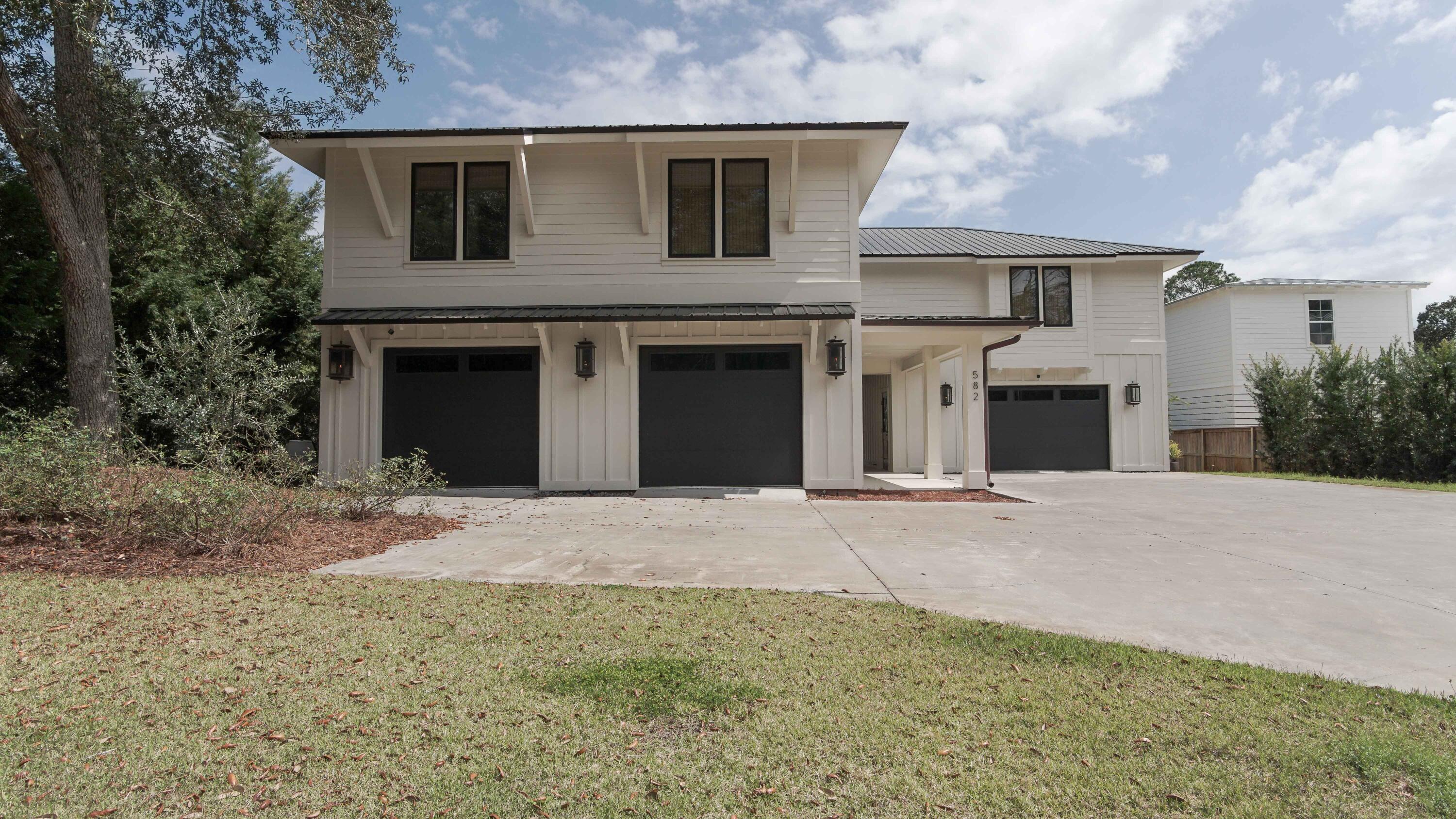 LOT 61 BLK 9 DAUGHETTES 1ST ADDITION TO CHOCTAWATCHEE BEACH - Residential