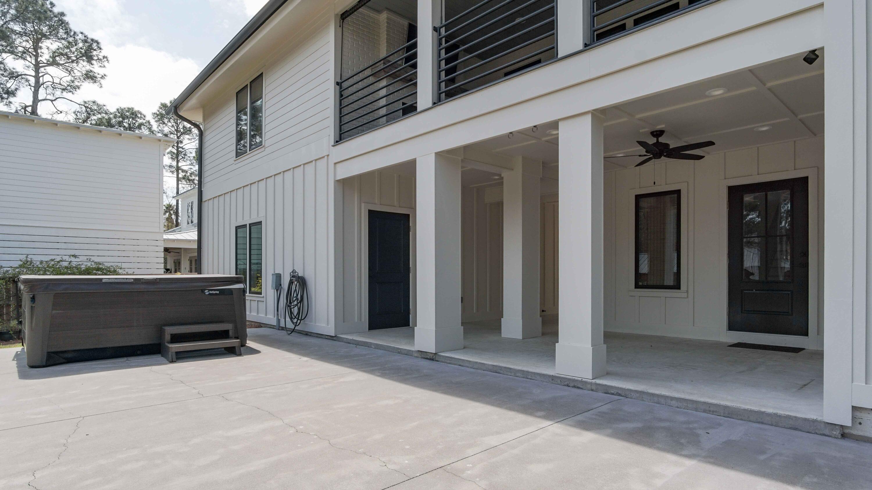 LOT 61 BLK 9 DAUGHETTES 1ST ADDITION TO CHOCTAWATCHEE BEACH - Residential