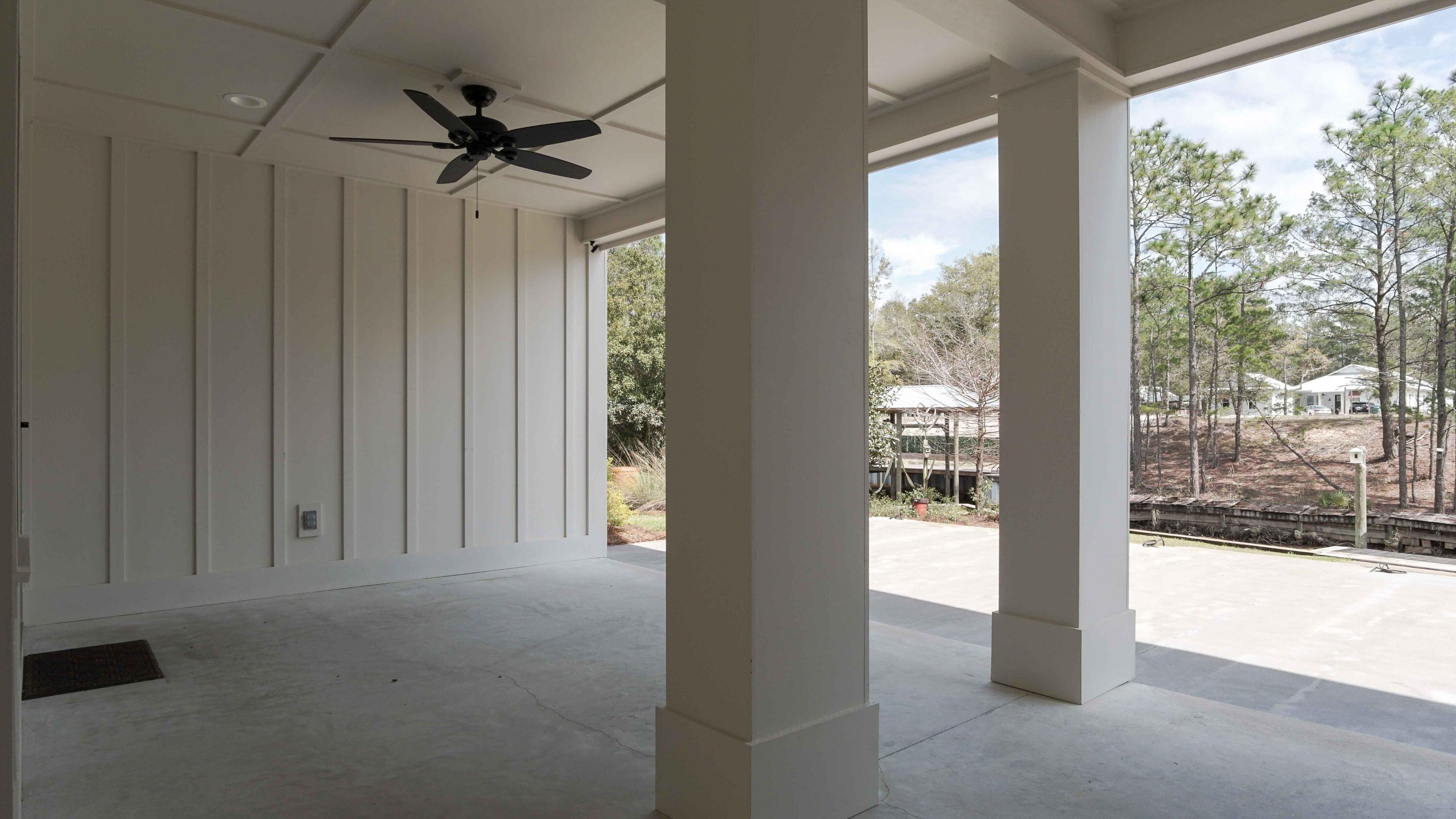 LOT 61 BLK 9 DAUGHETTES 1ST ADDITION TO CHOCTAWATCHEE BEACH - Residential