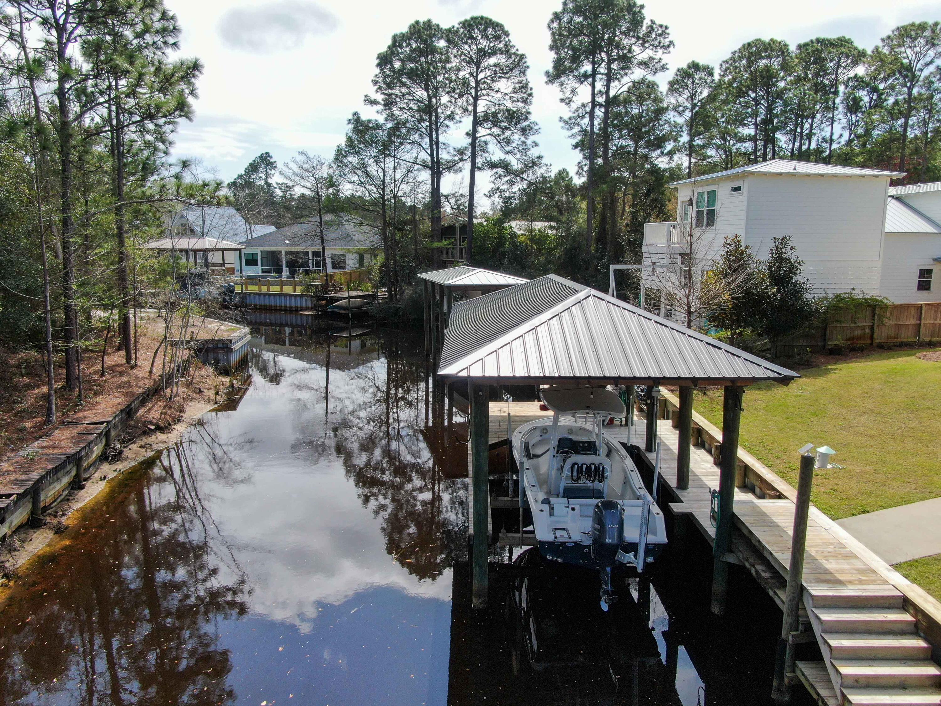 LOT 61 BLK 9 DAUGHETTES 1ST ADDITION TO CHOCTAWATCHEE BEACH - Residential