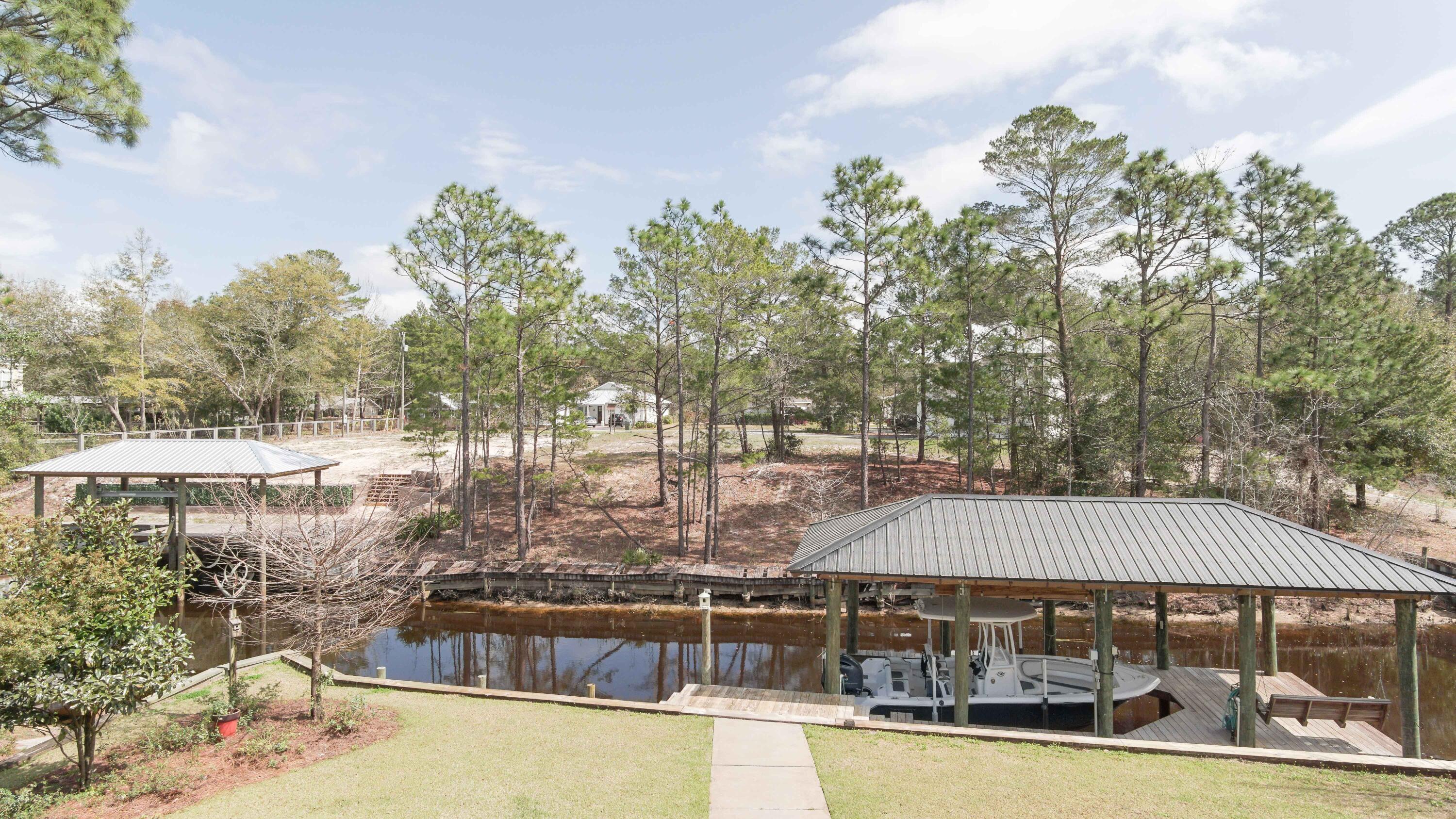 LOT 61 BLK 9 DAUGHETTES 1ST ADDITION TO CHOCTAWATCHEE BEACH - Residential