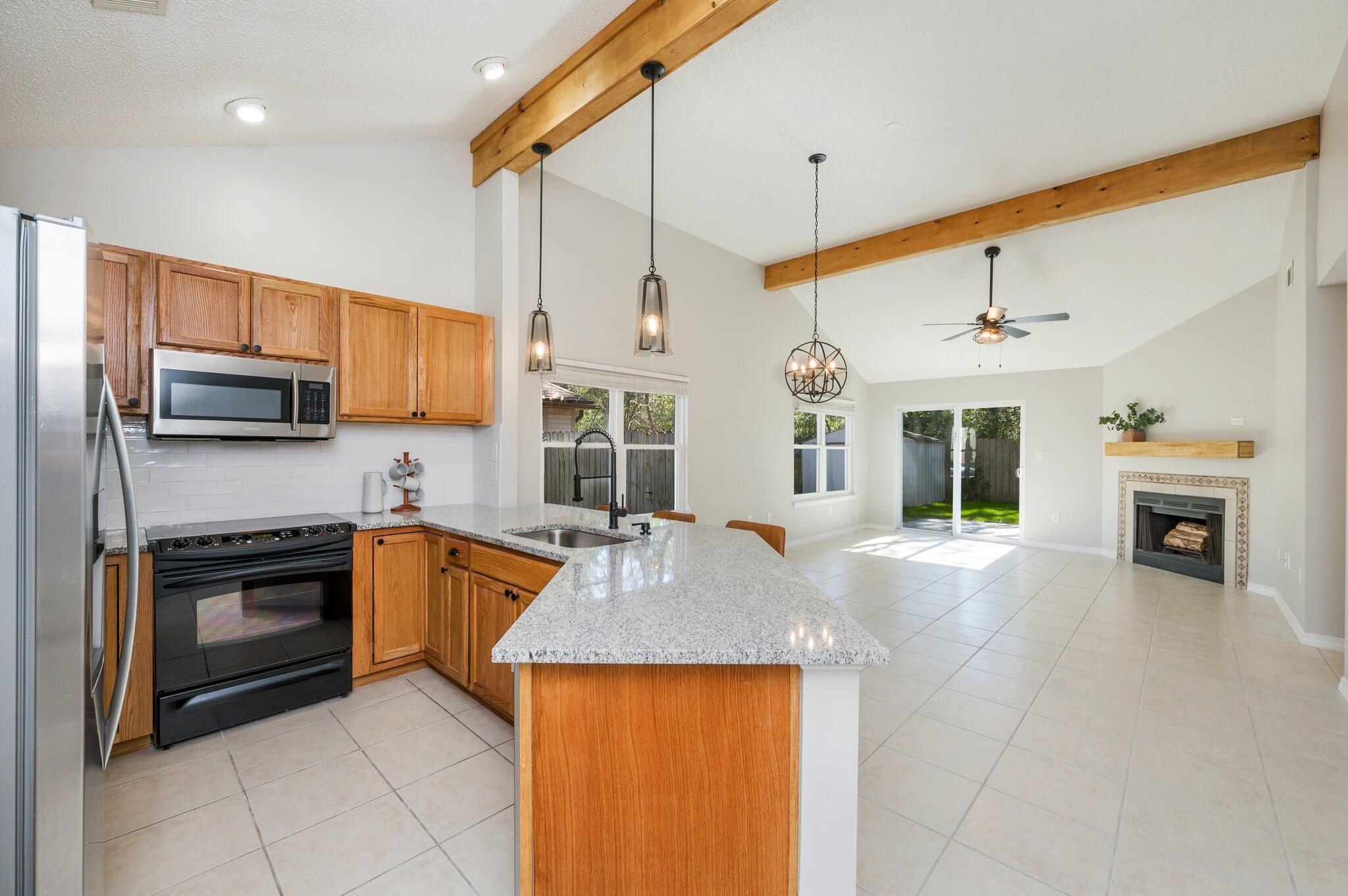 SUMMER HILLS - Residential