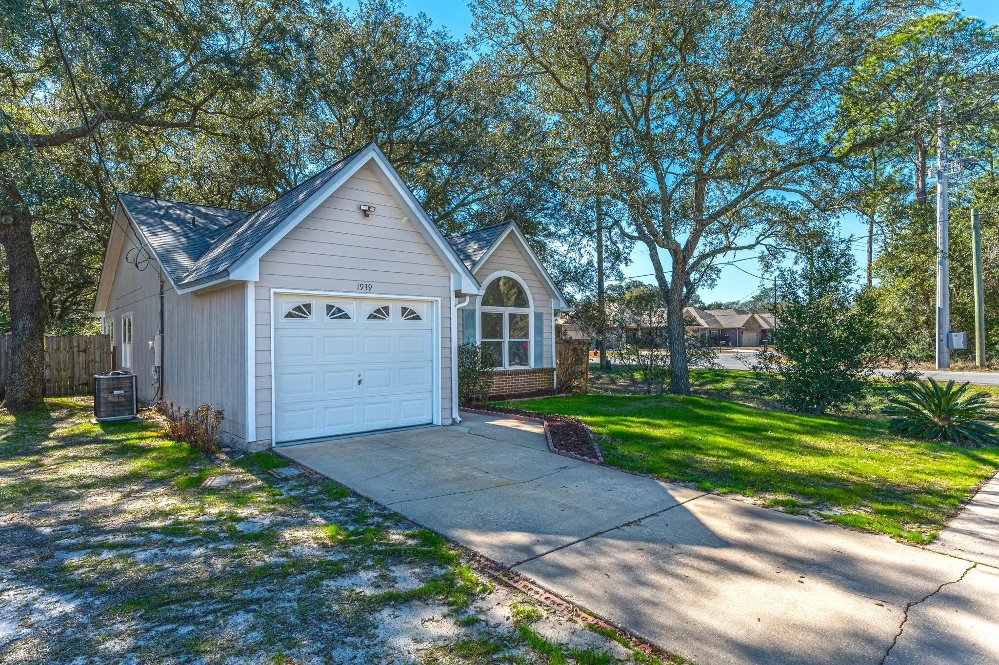 SUMMER HILLS - Residential