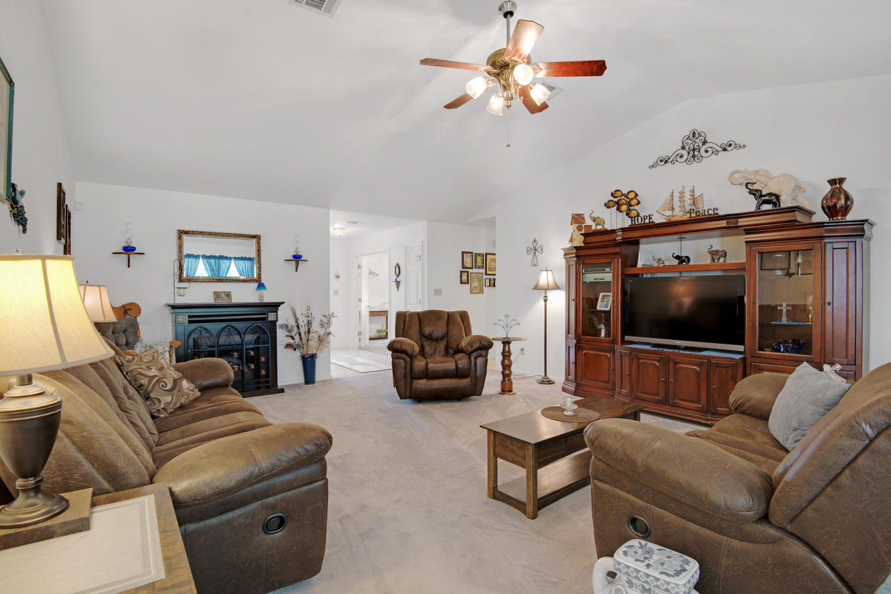 PRO AM ESTATES - Residential