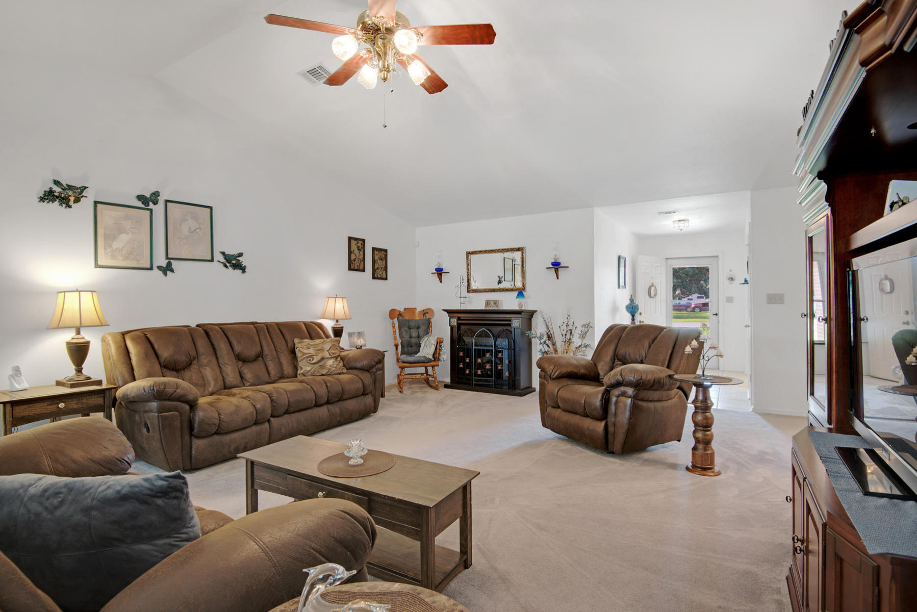 PRO AM ESTATES - Residential