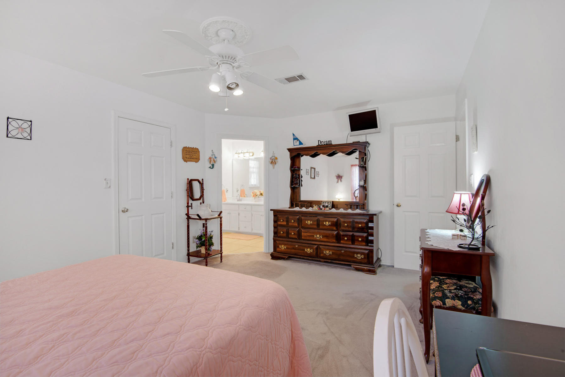 PRO AM ESTATES - Residential