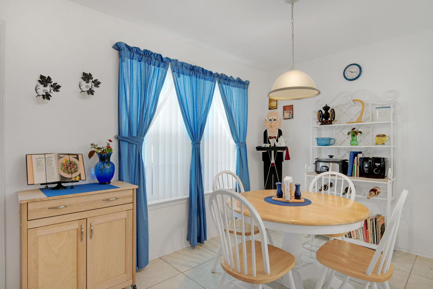 PRO AM ESTATES - Residential