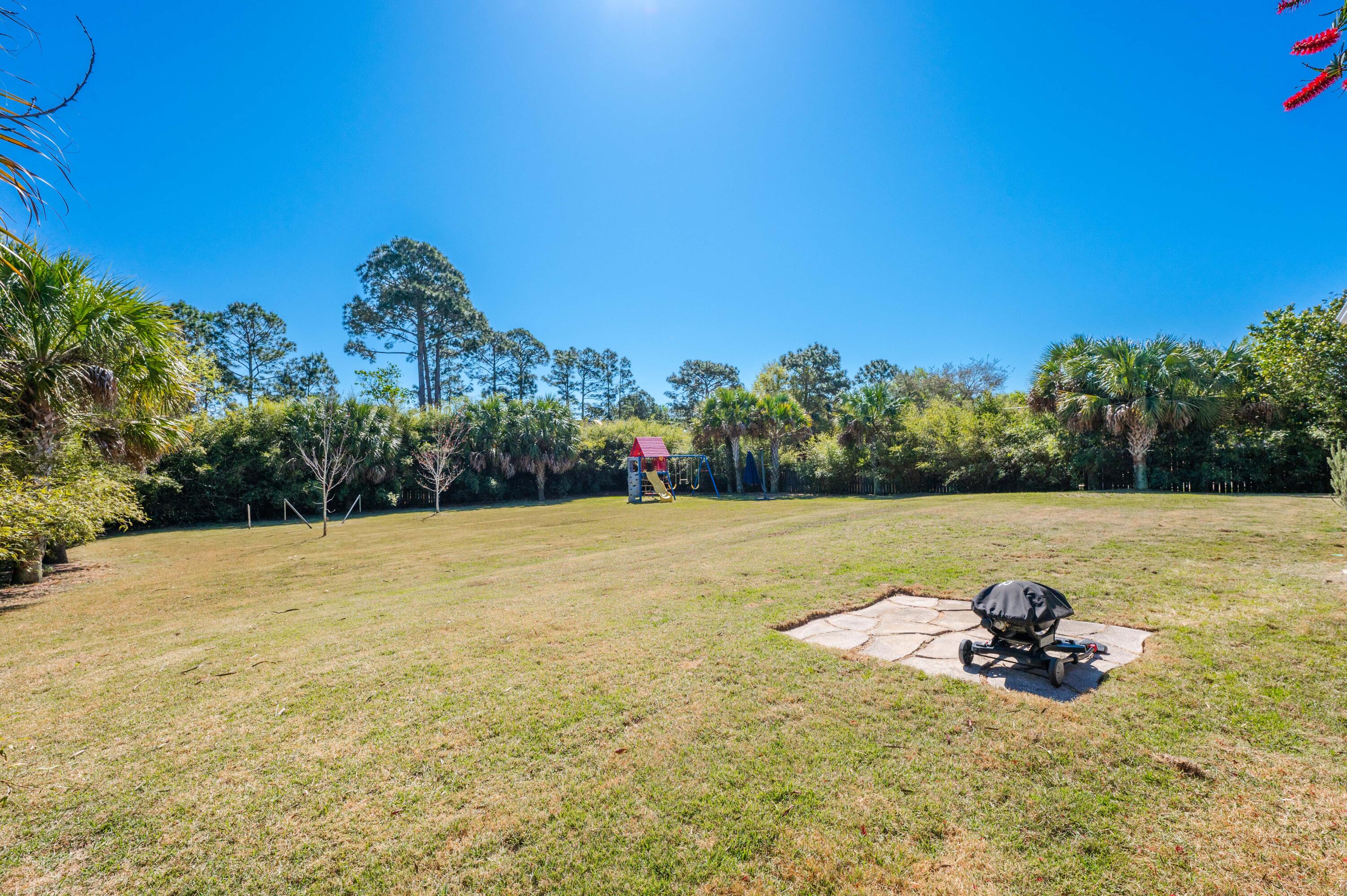 Navarre 2nd Add Lot 26 Blk 20 As Des In OR 2557 PG 1469 - Residential
