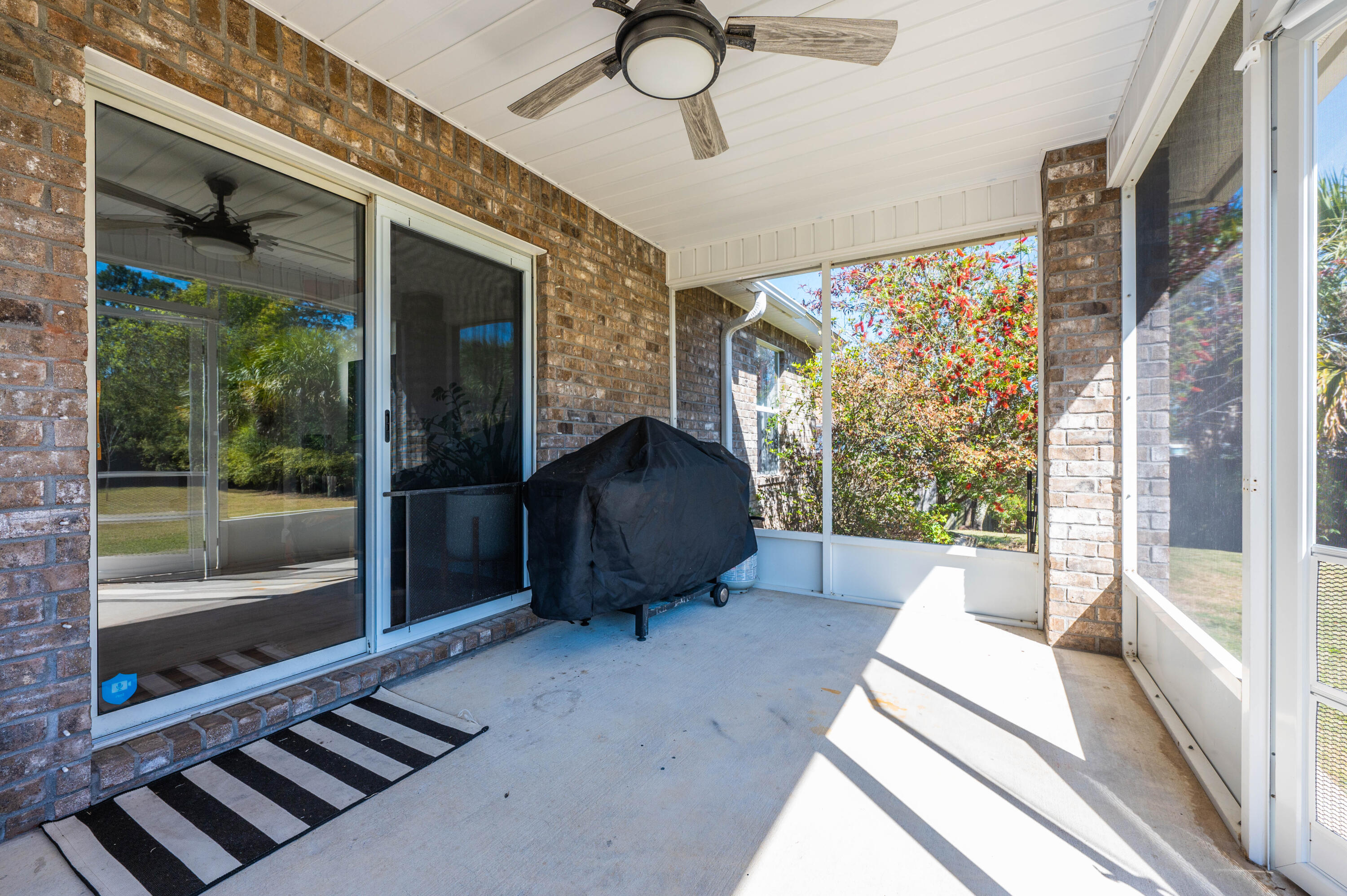 Navarre 2nd Add Lot 26 Blk 20 As Des In OR 2557 PG 1469 - Residential