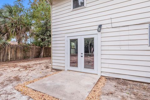 A home in Fort Walton Beach