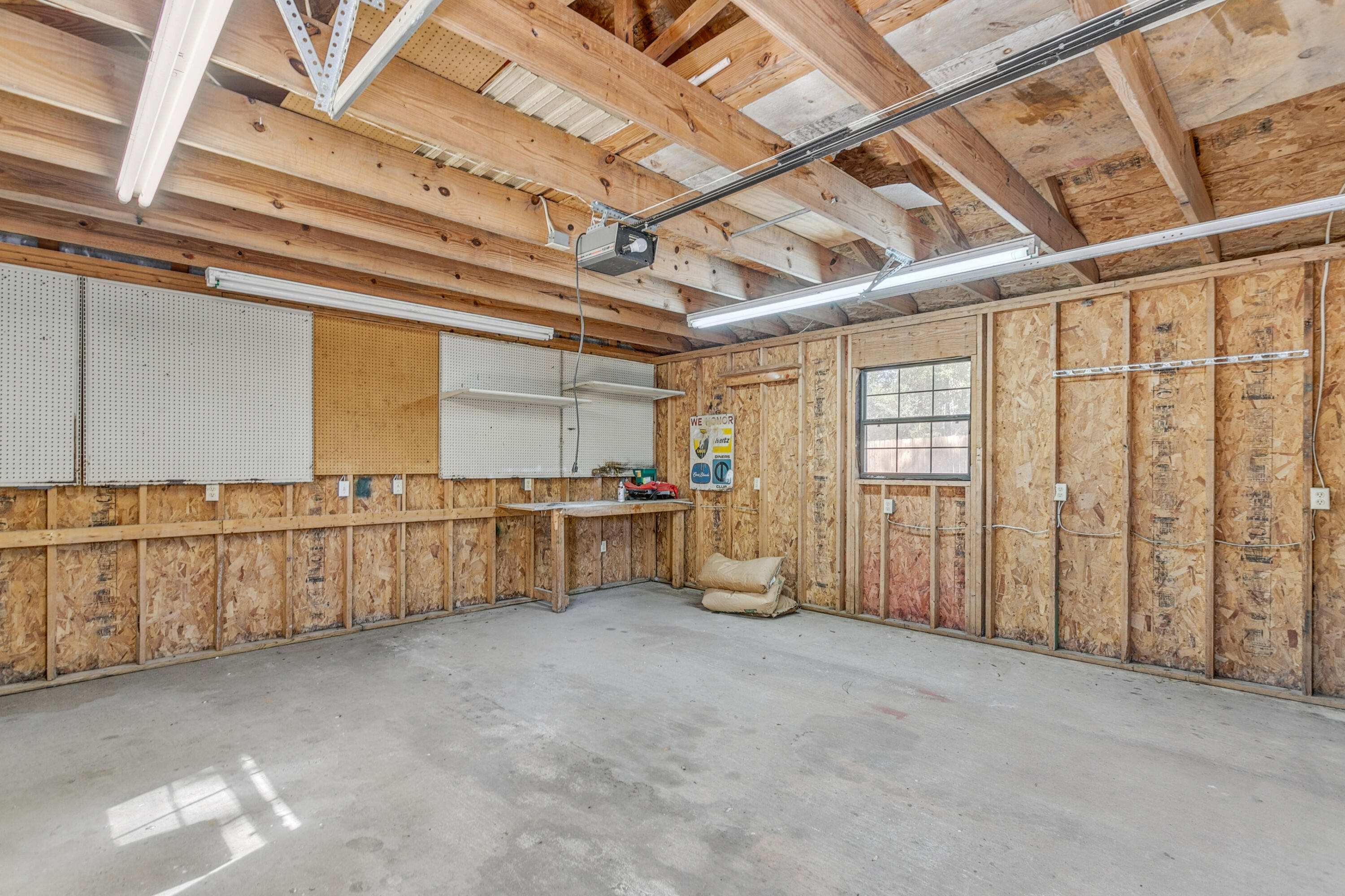 CRESTVIEW SUBURB - Residential