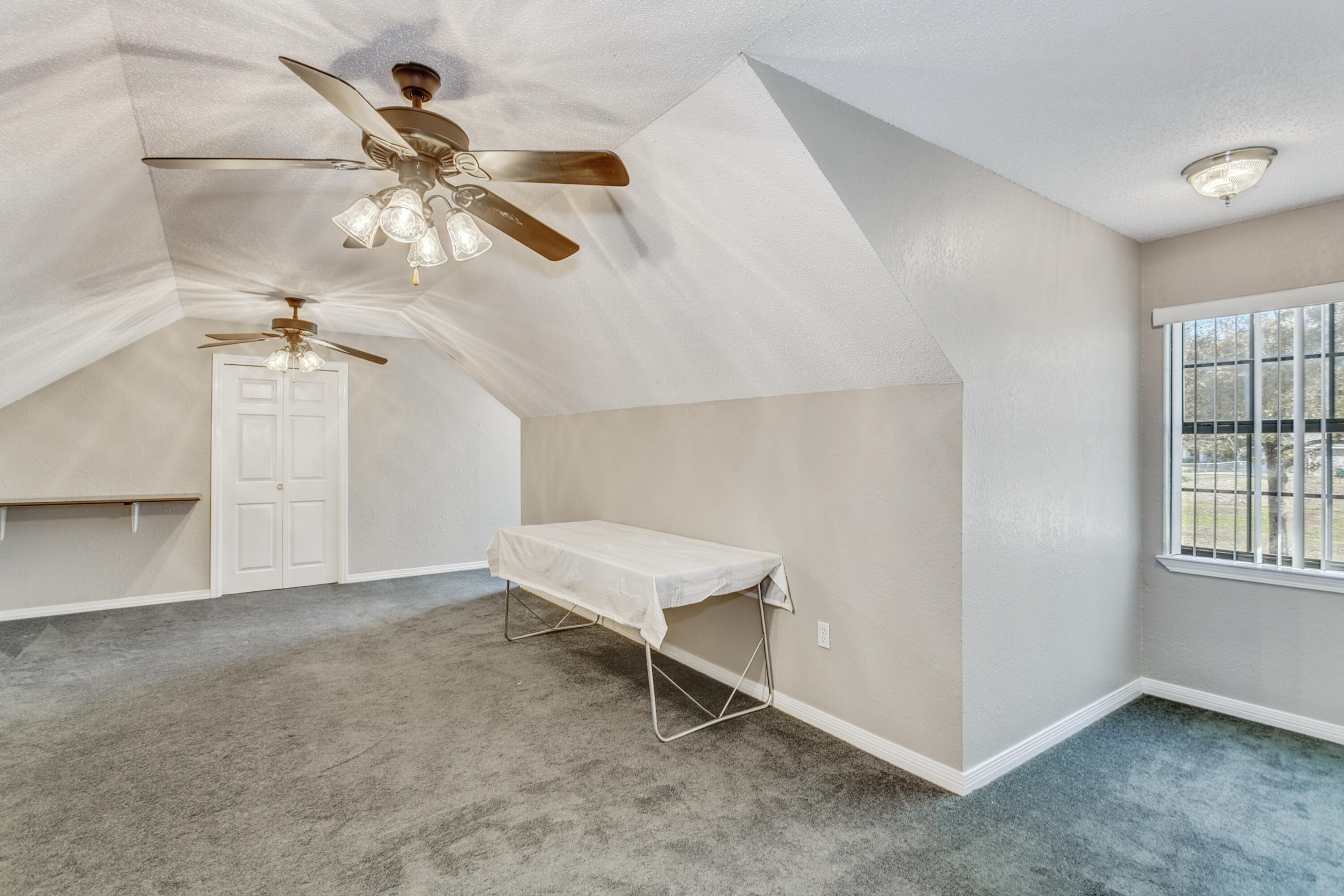 CRESTVIEW SUBURB - Residential