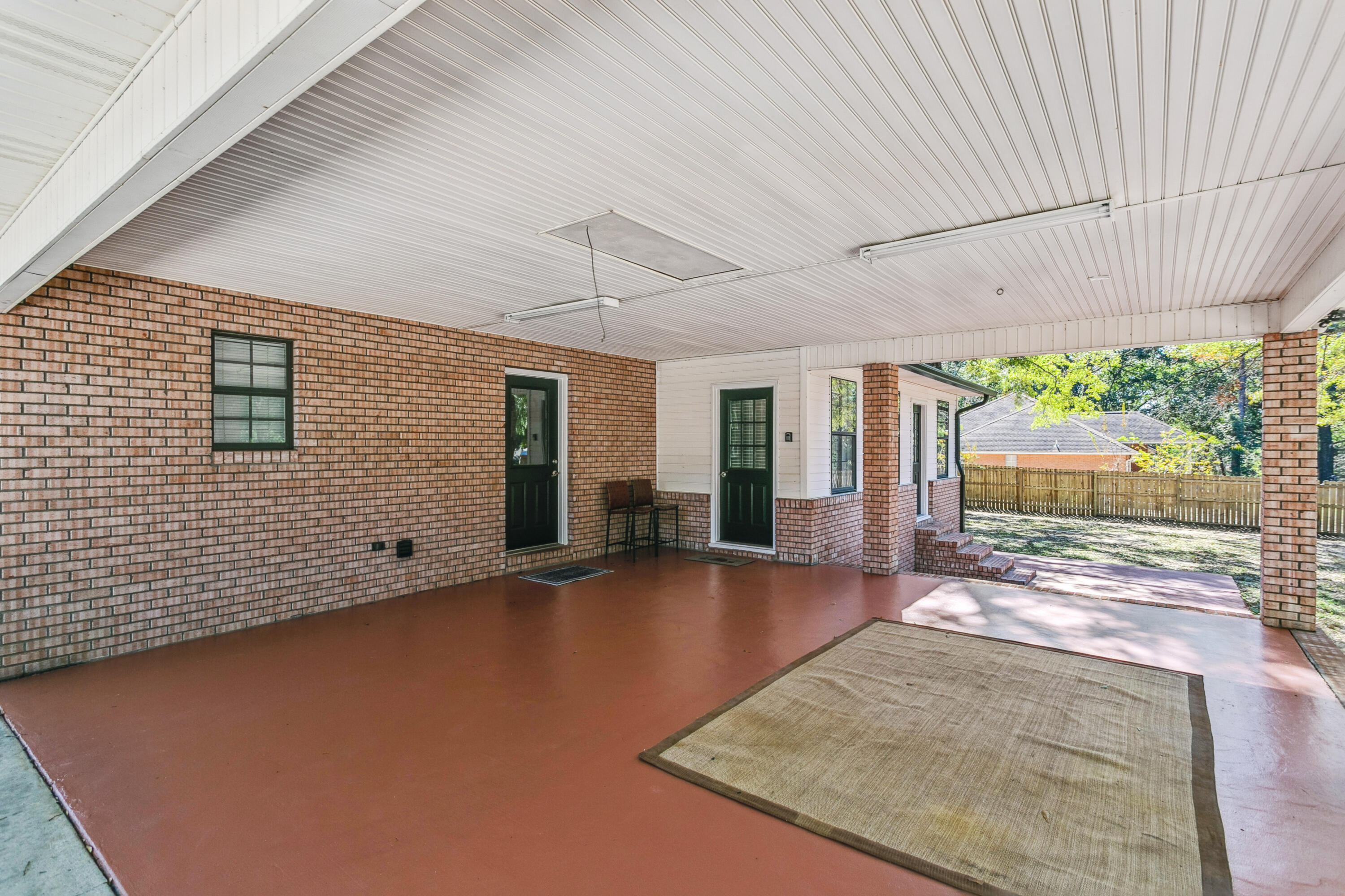 CRESTVIEW SUBURB - Residential