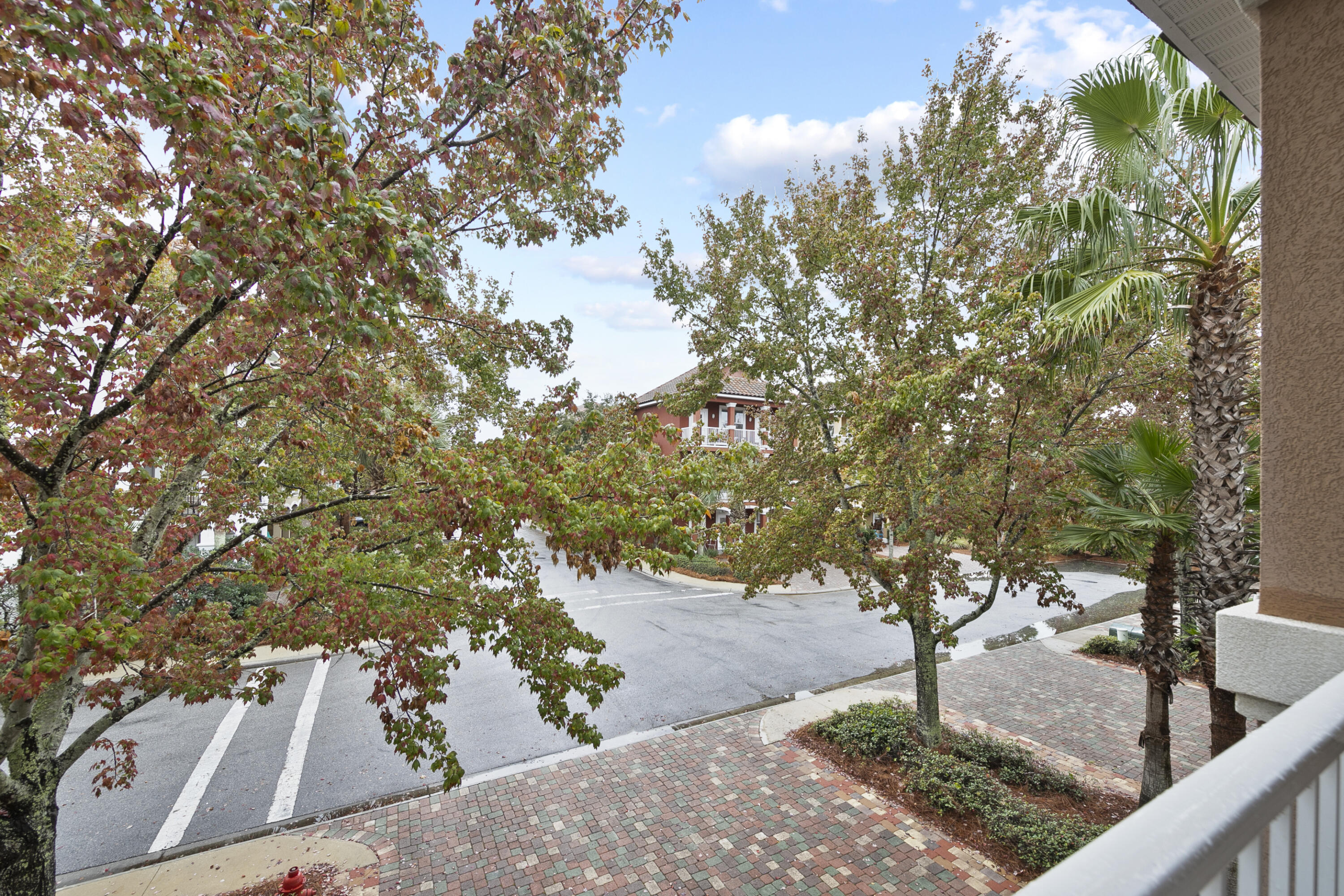 VILLAGES OF CRYSTAL BEACH - Residential