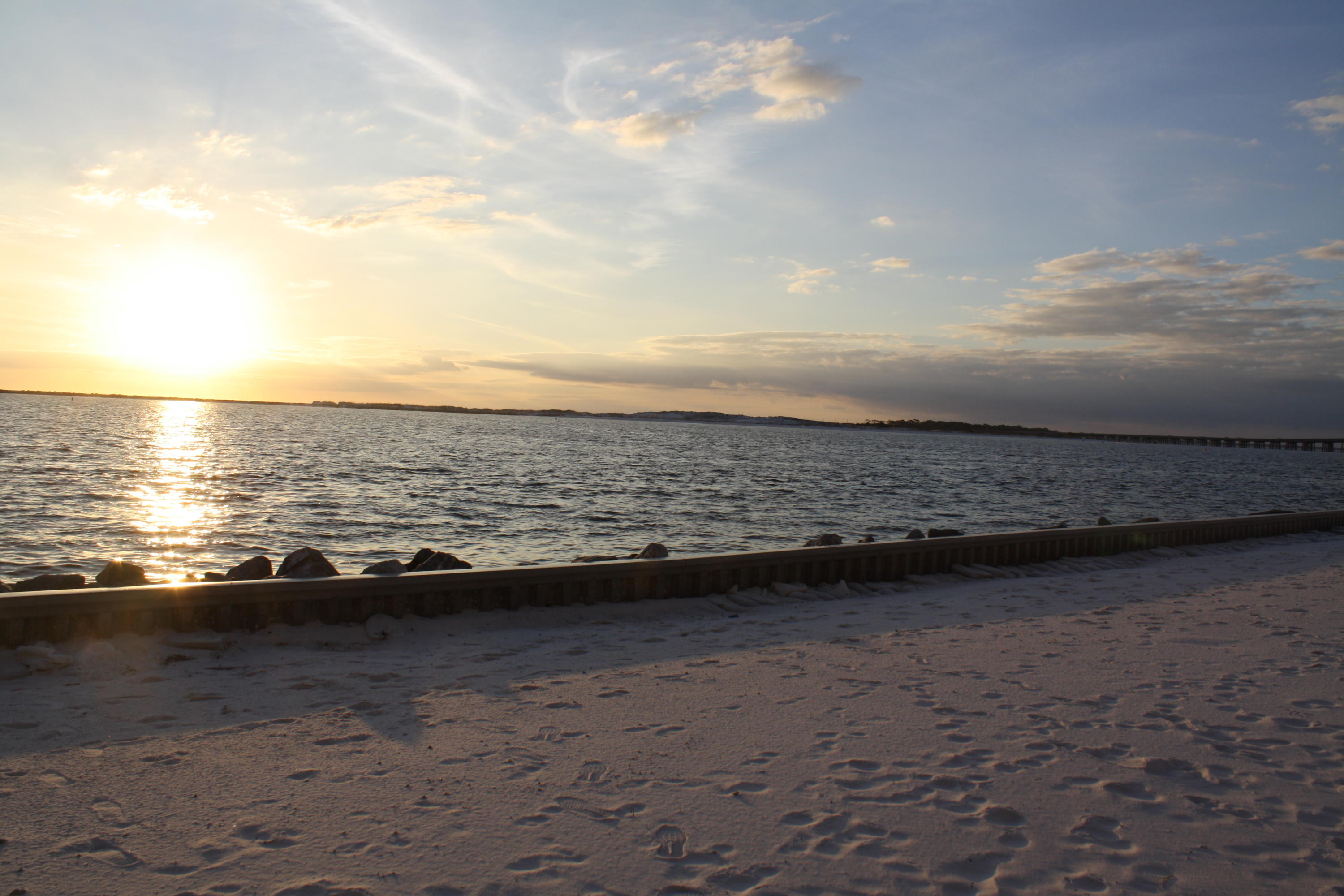 WATERVIEW TOWERS - Residential