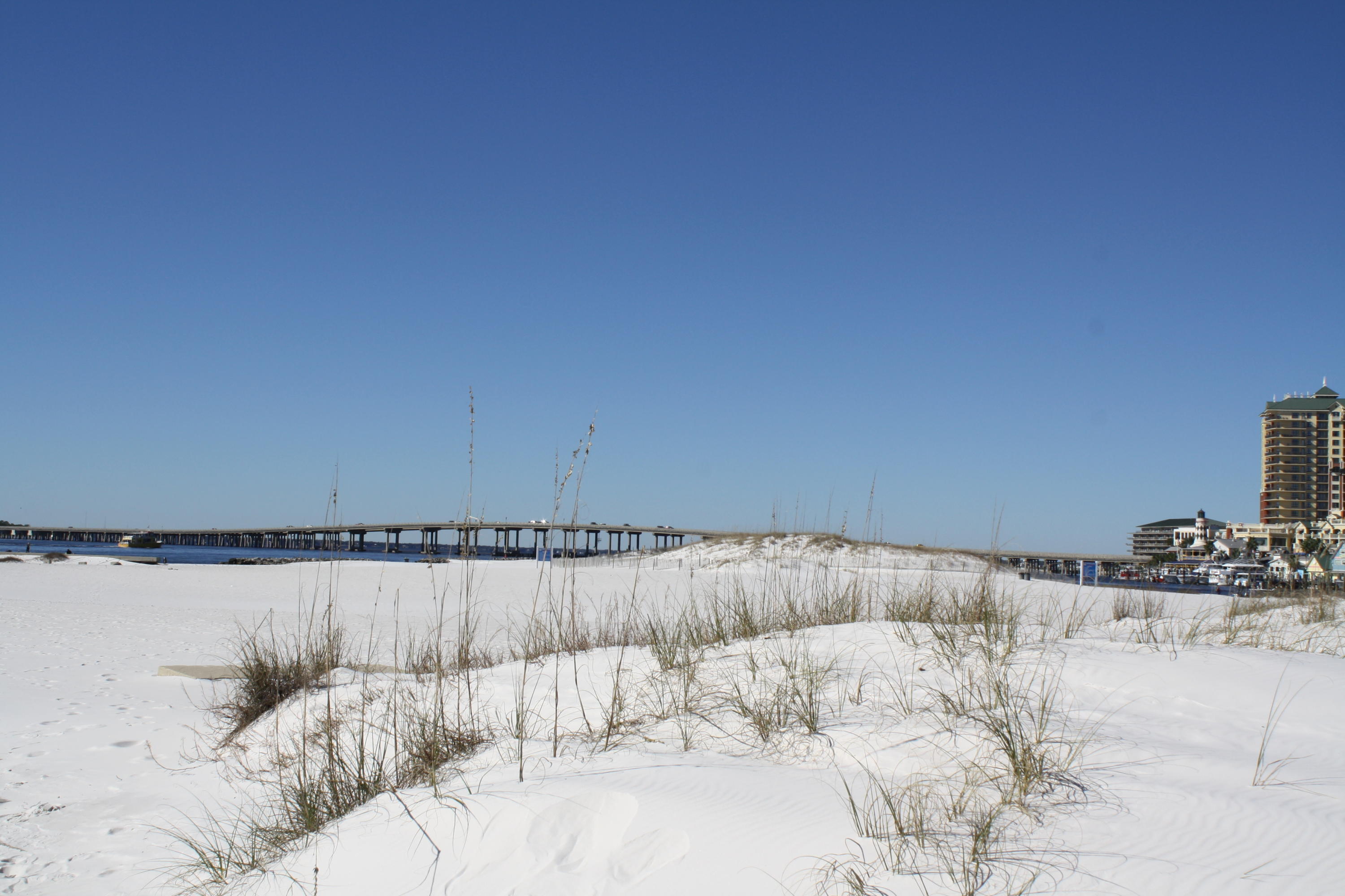 WATERVIEW TOWERS - Residential