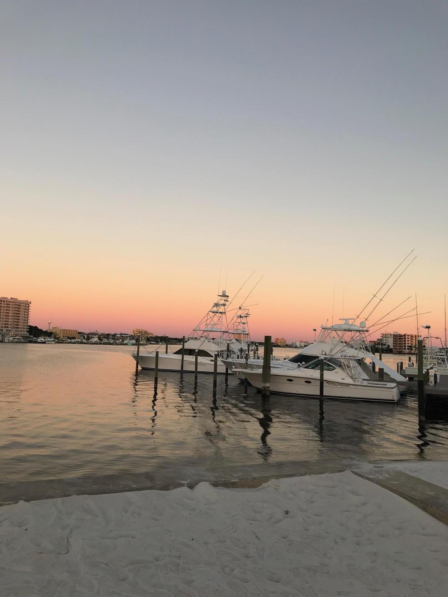 WATERVIEW TOWERS - Residential