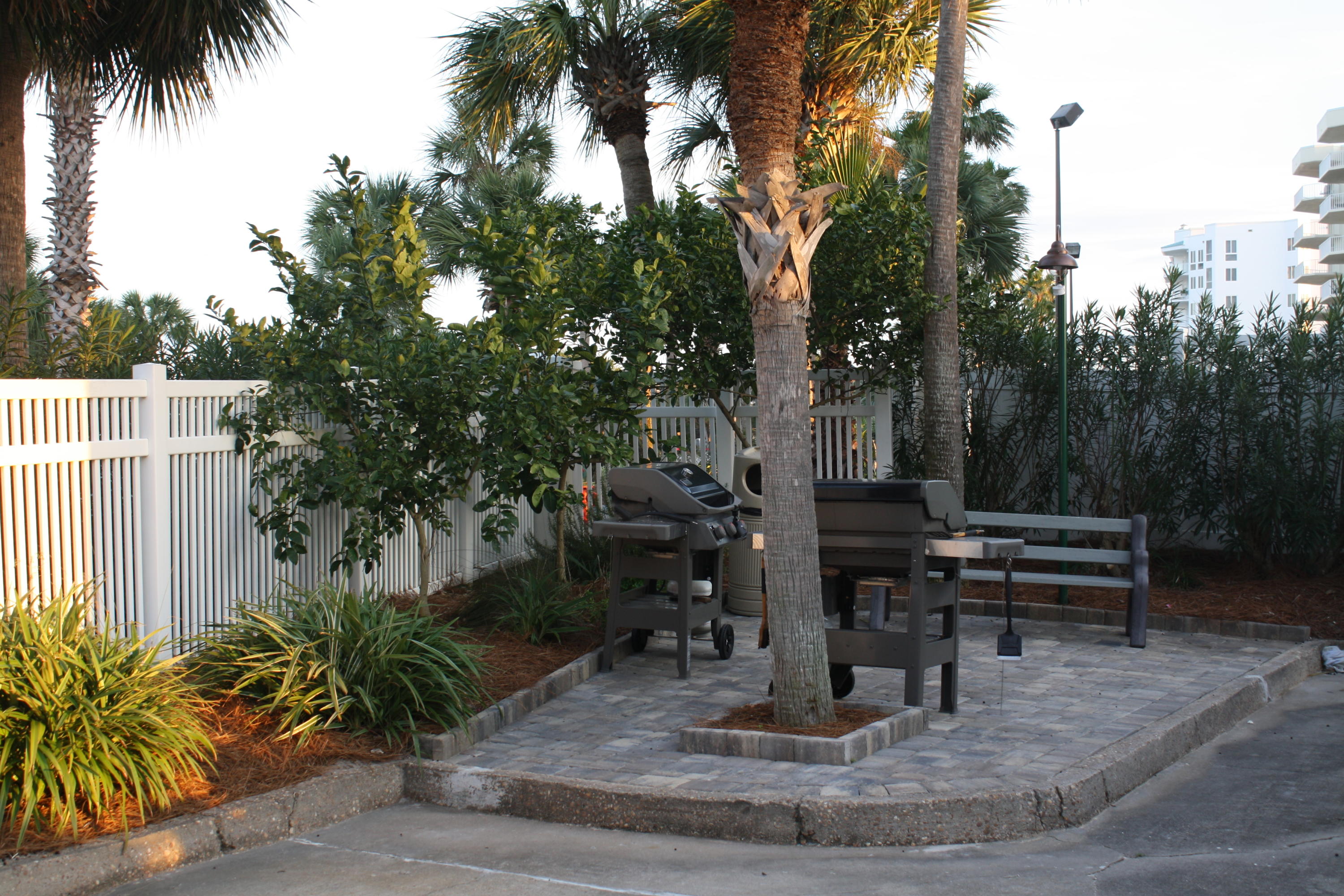 WATERVIEW TOWERS - Residential