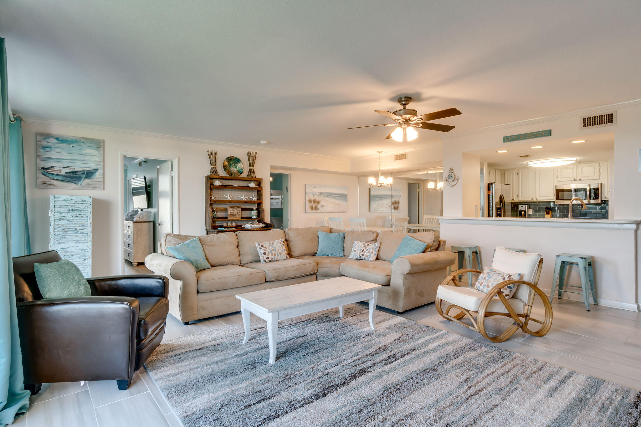 WATERVIEW TOWERS - Residential