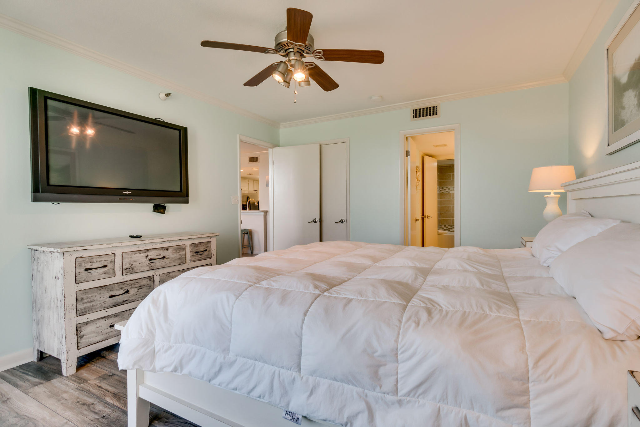 WATERVIEW TOWERS - Residential