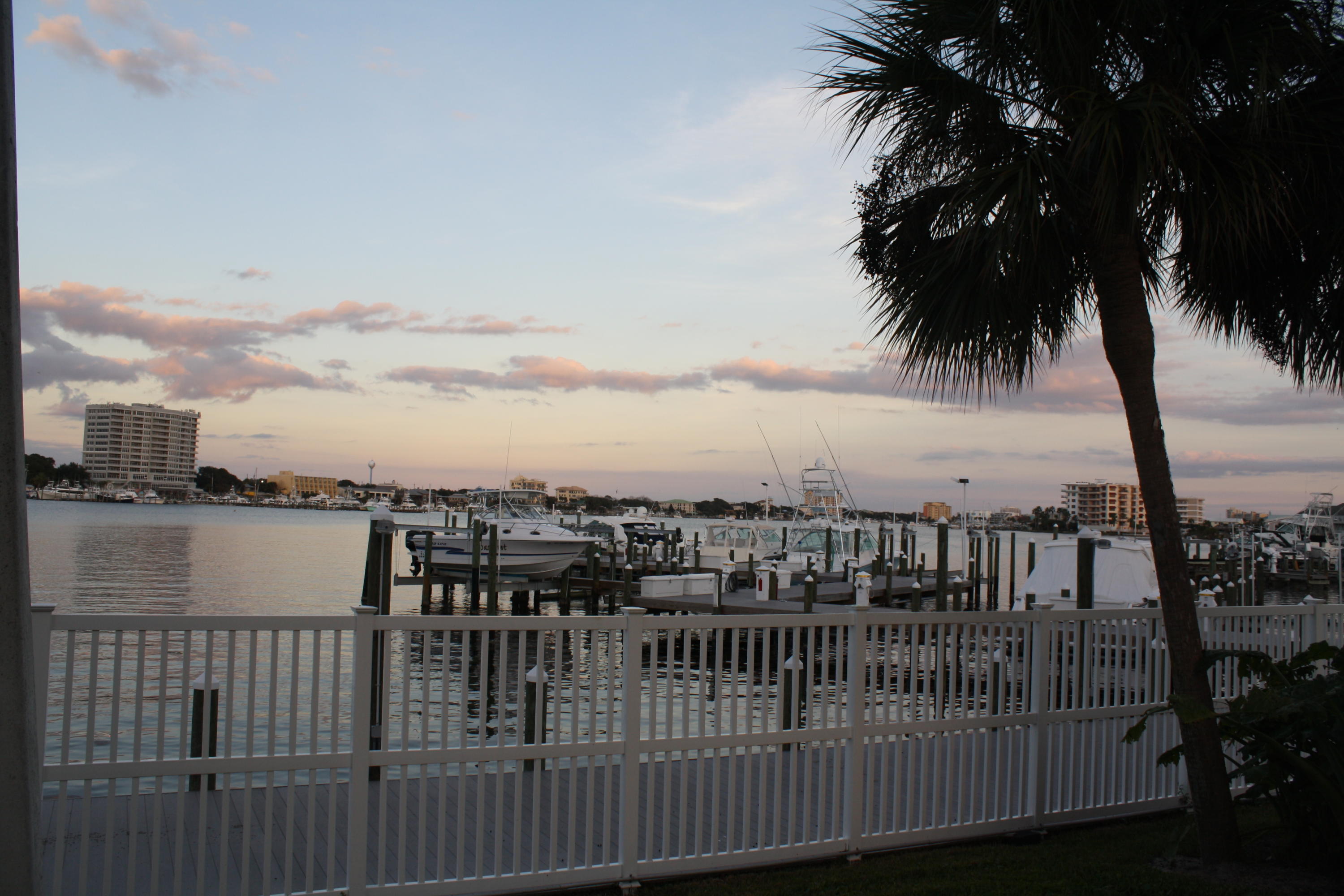 WATERVIEW TOWERS - Residential