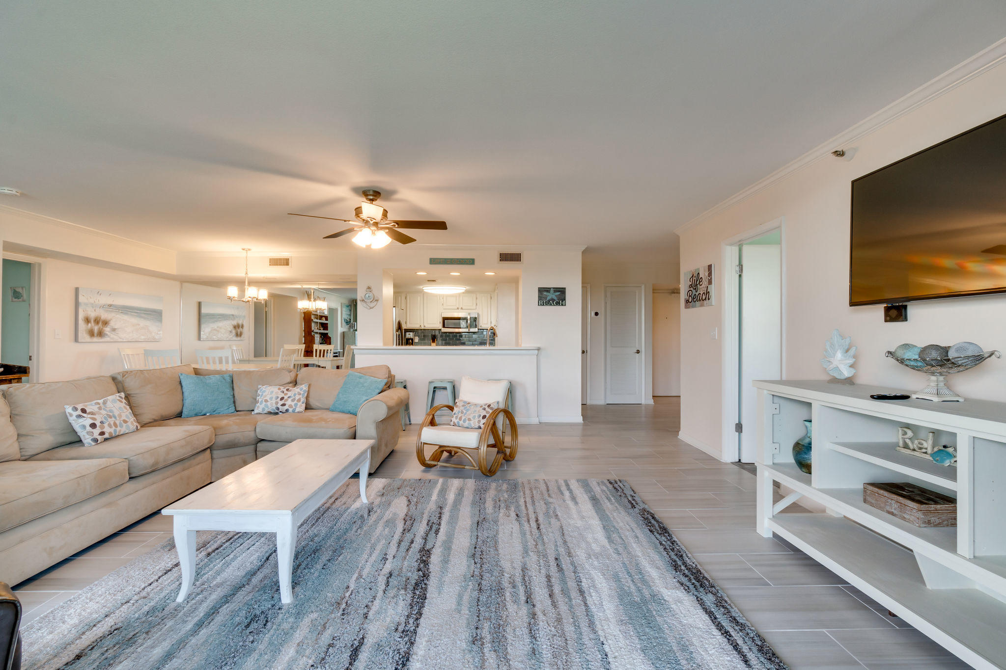 WATERVIEW TOWERS - Residential