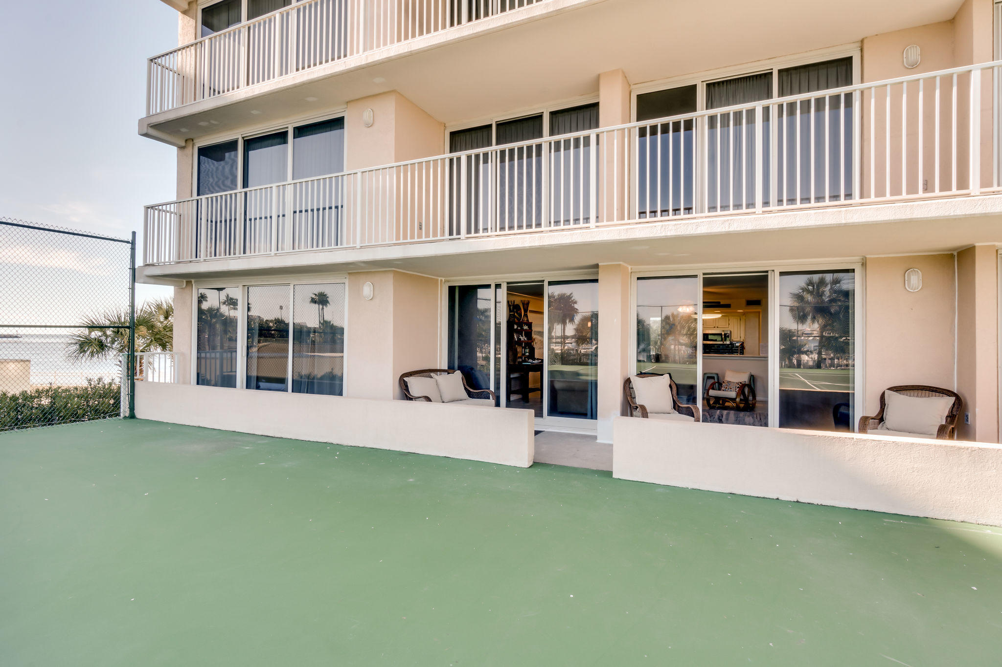 WATERVIEW TOWERS - Residential