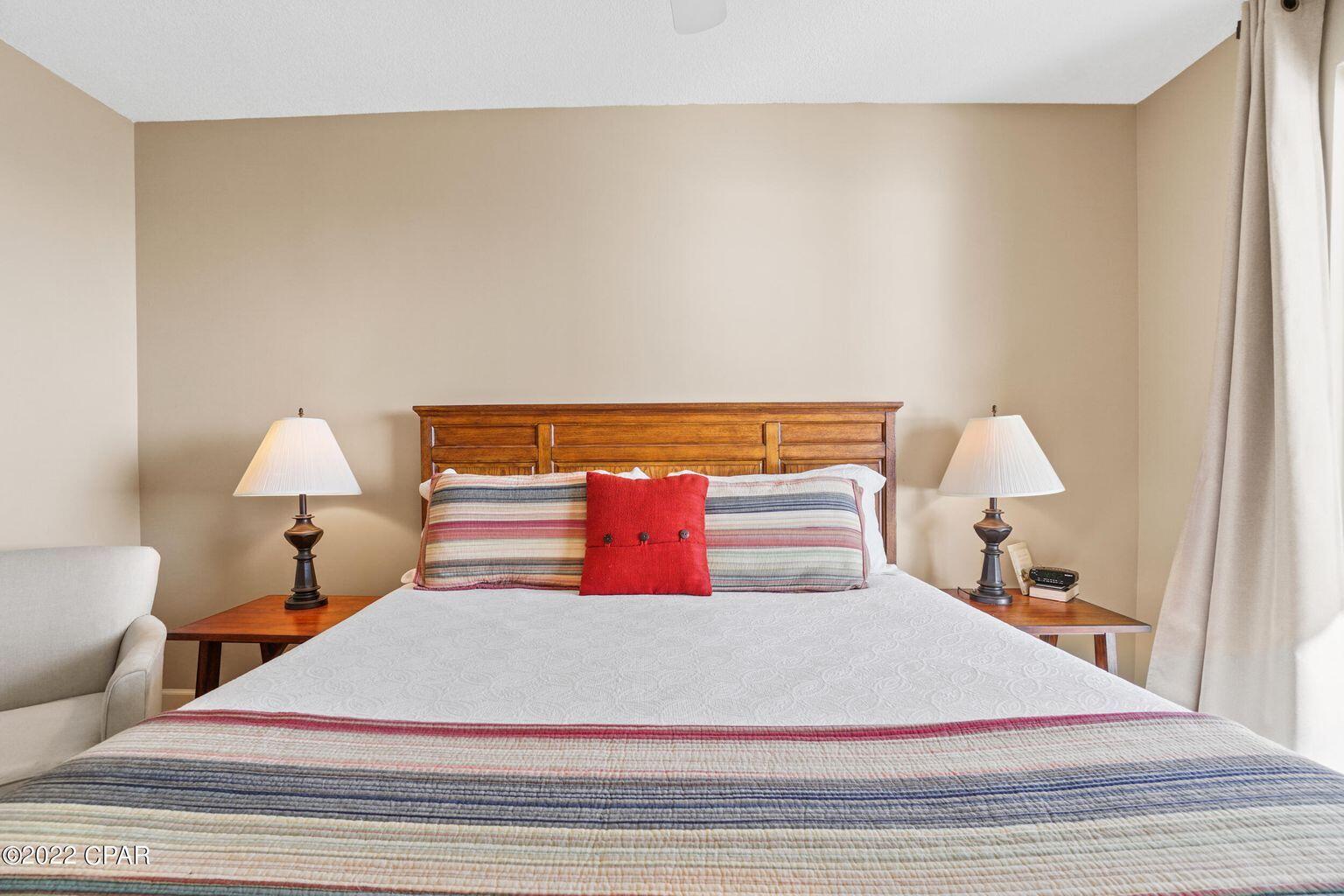 SUNRISE BEACH - Residential