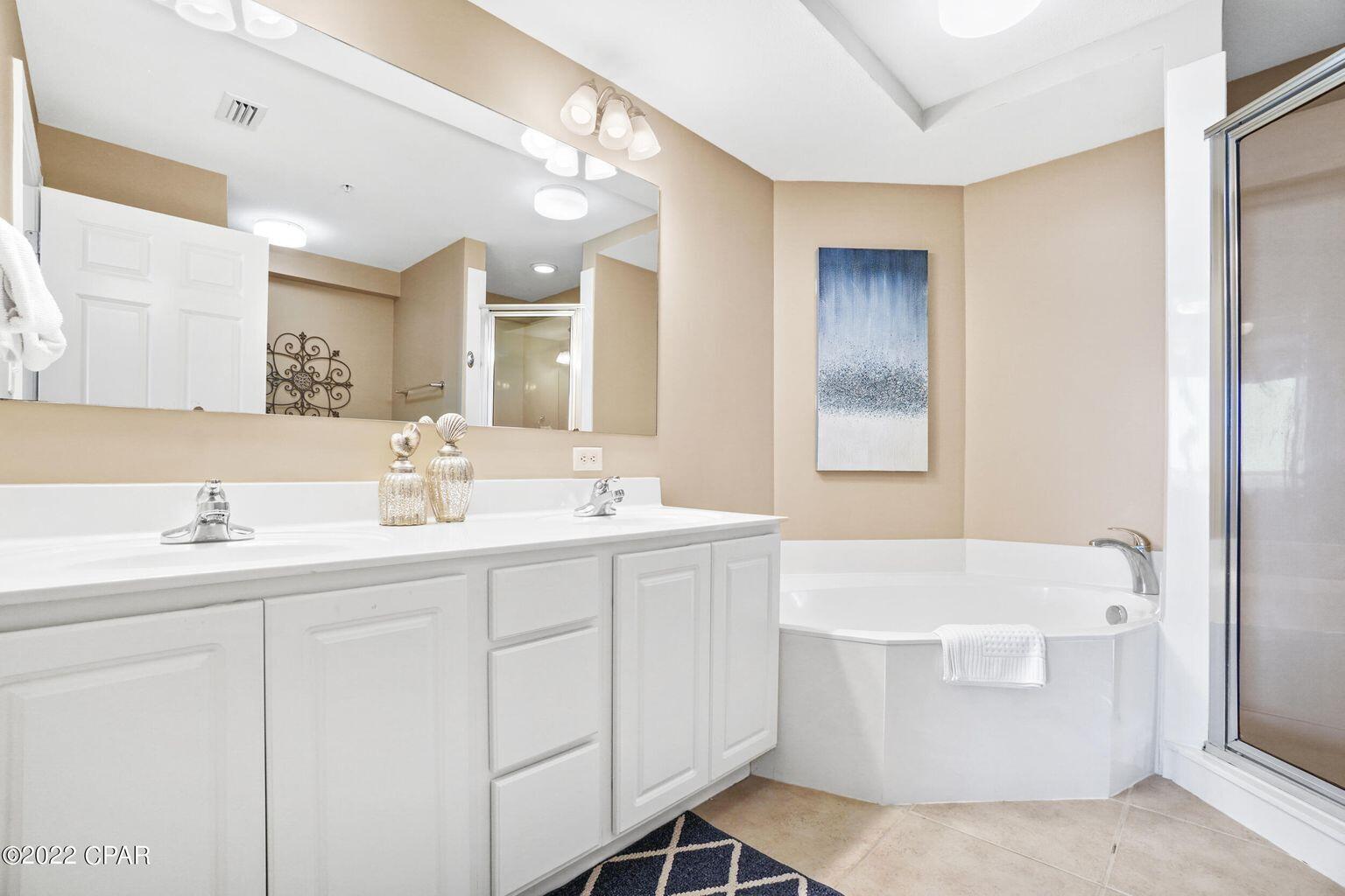 SUNRISE BEACH - Residential