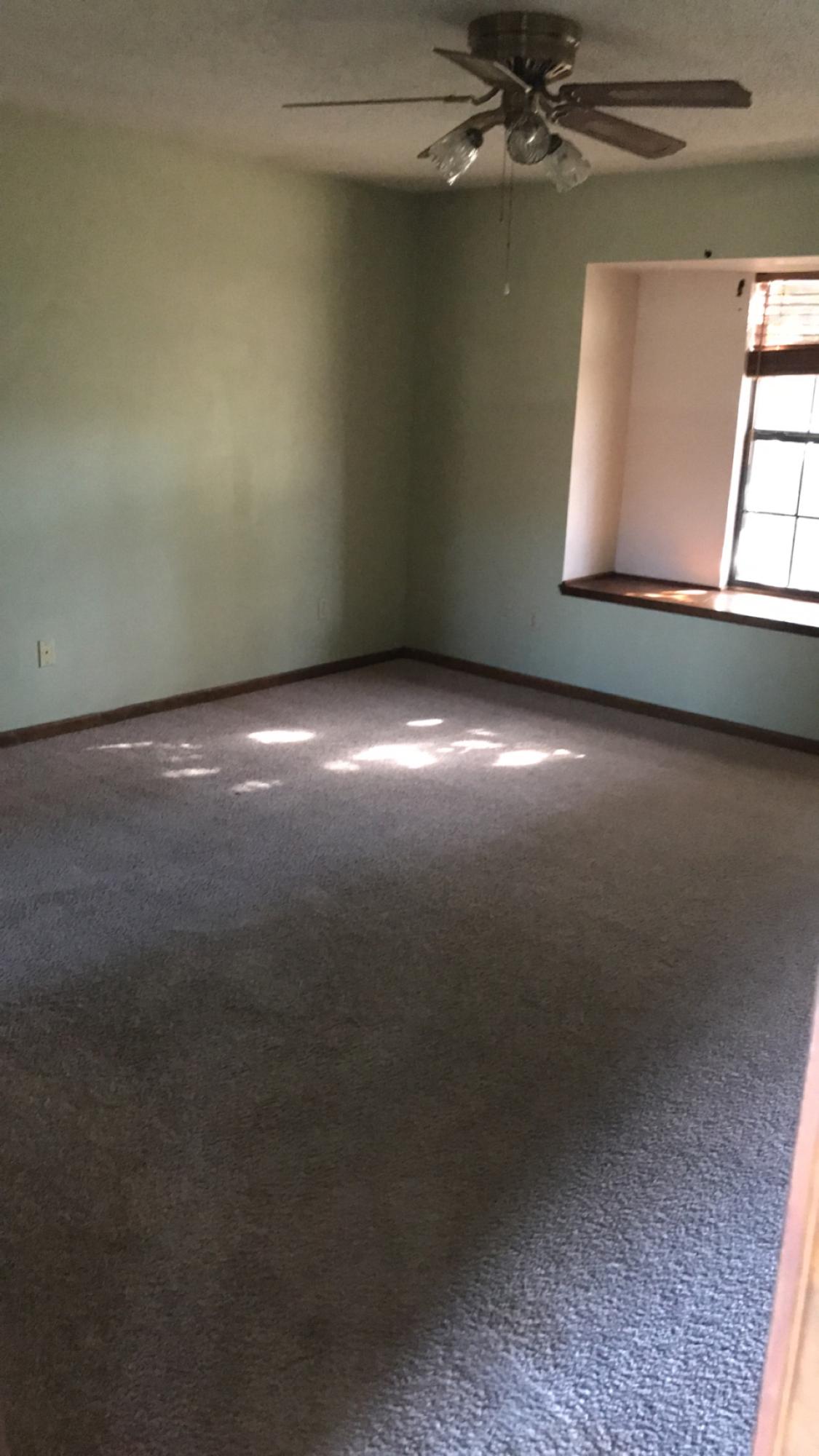 CHATEAU PRES DE LA MER - Residential Lease